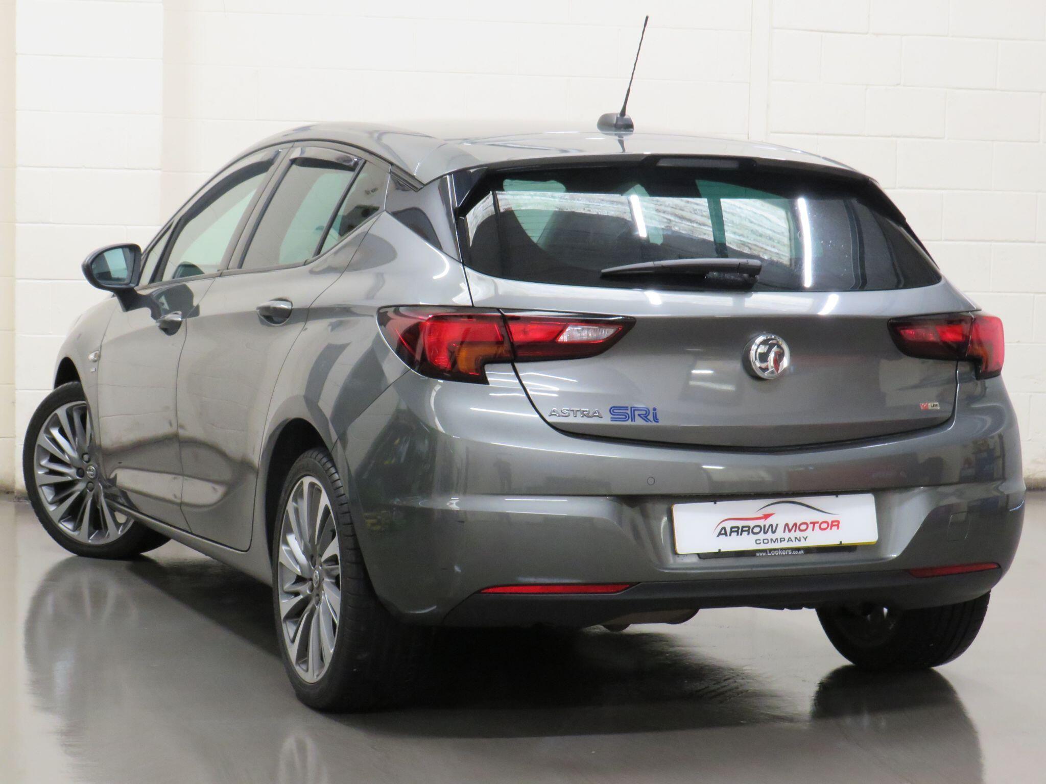 Vauxhall Astra - Image 6