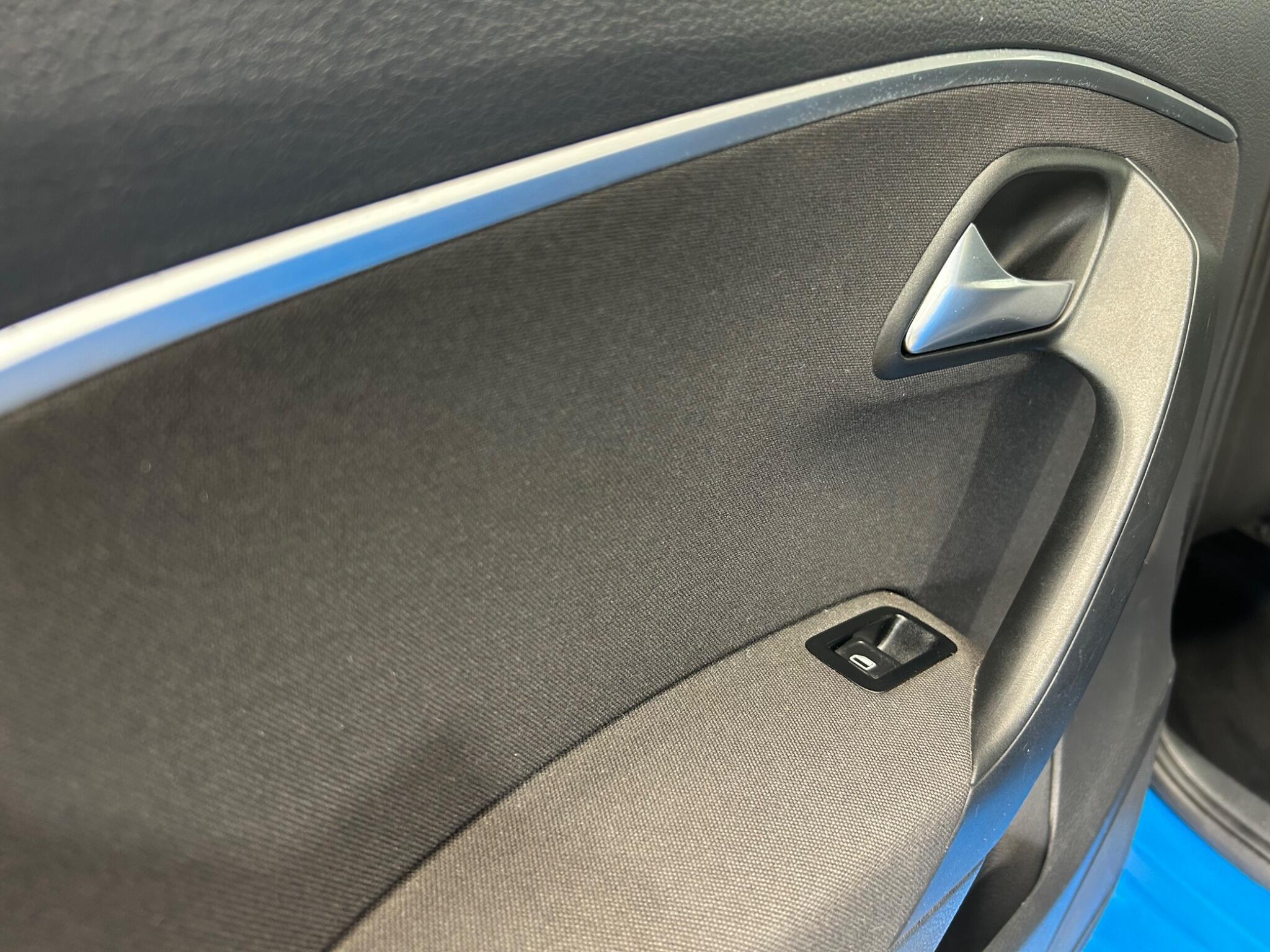 Volkswagen Polo - Image 23