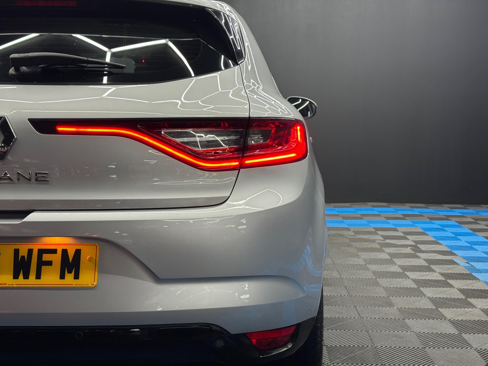 Renault Megane - Image 44