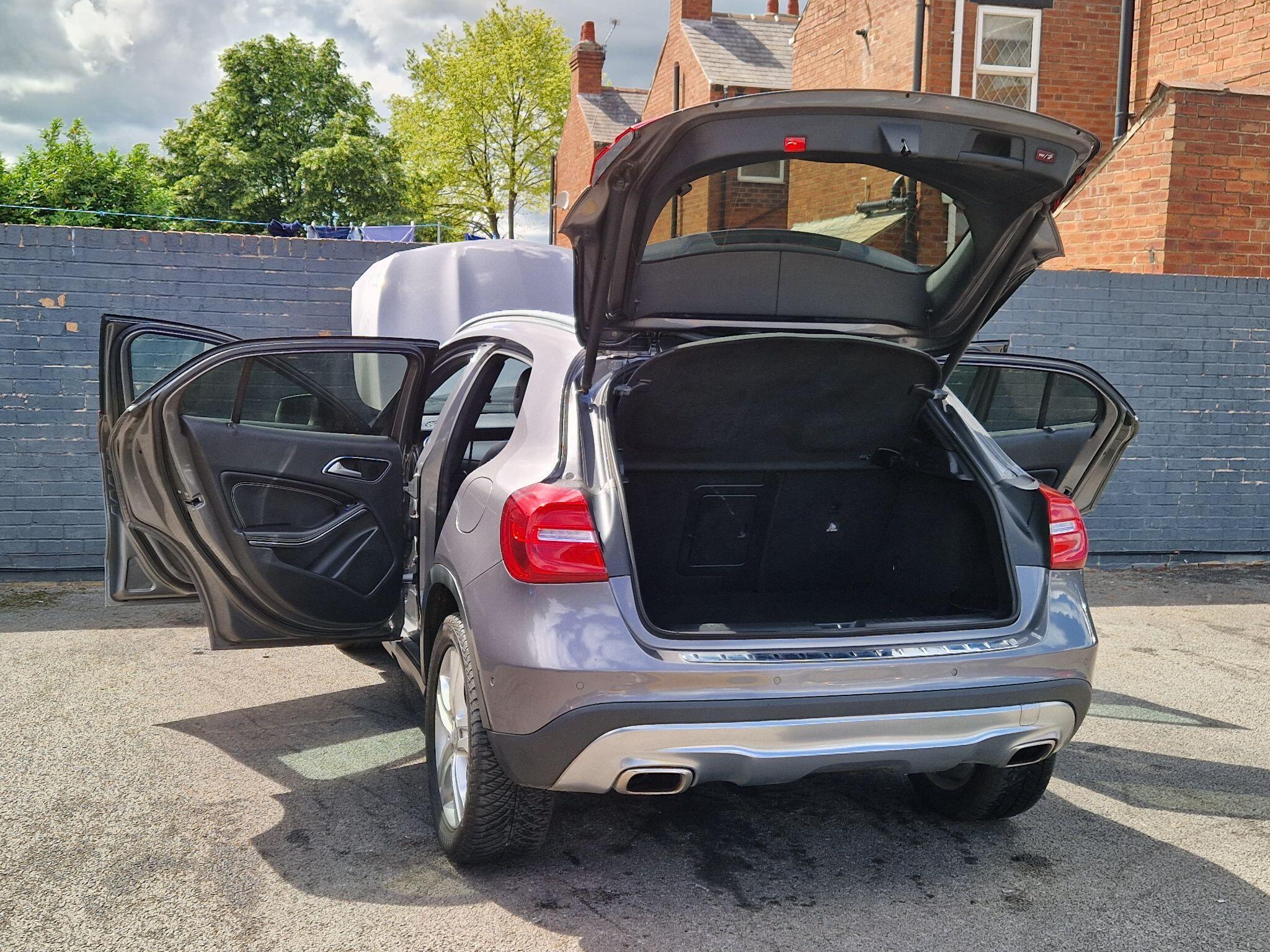 Mercedes GLA - Image 19