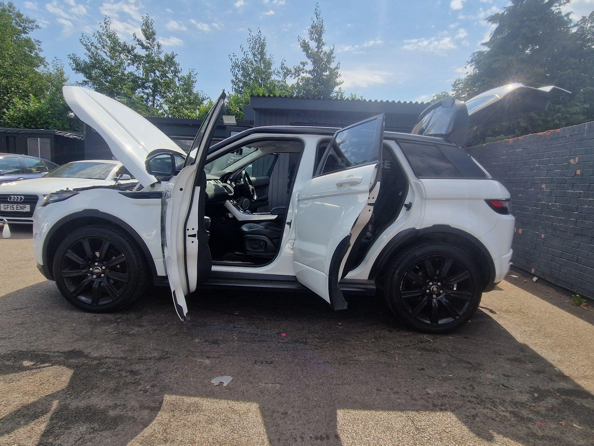 Land Rover Range Rover Evoque - Image 14