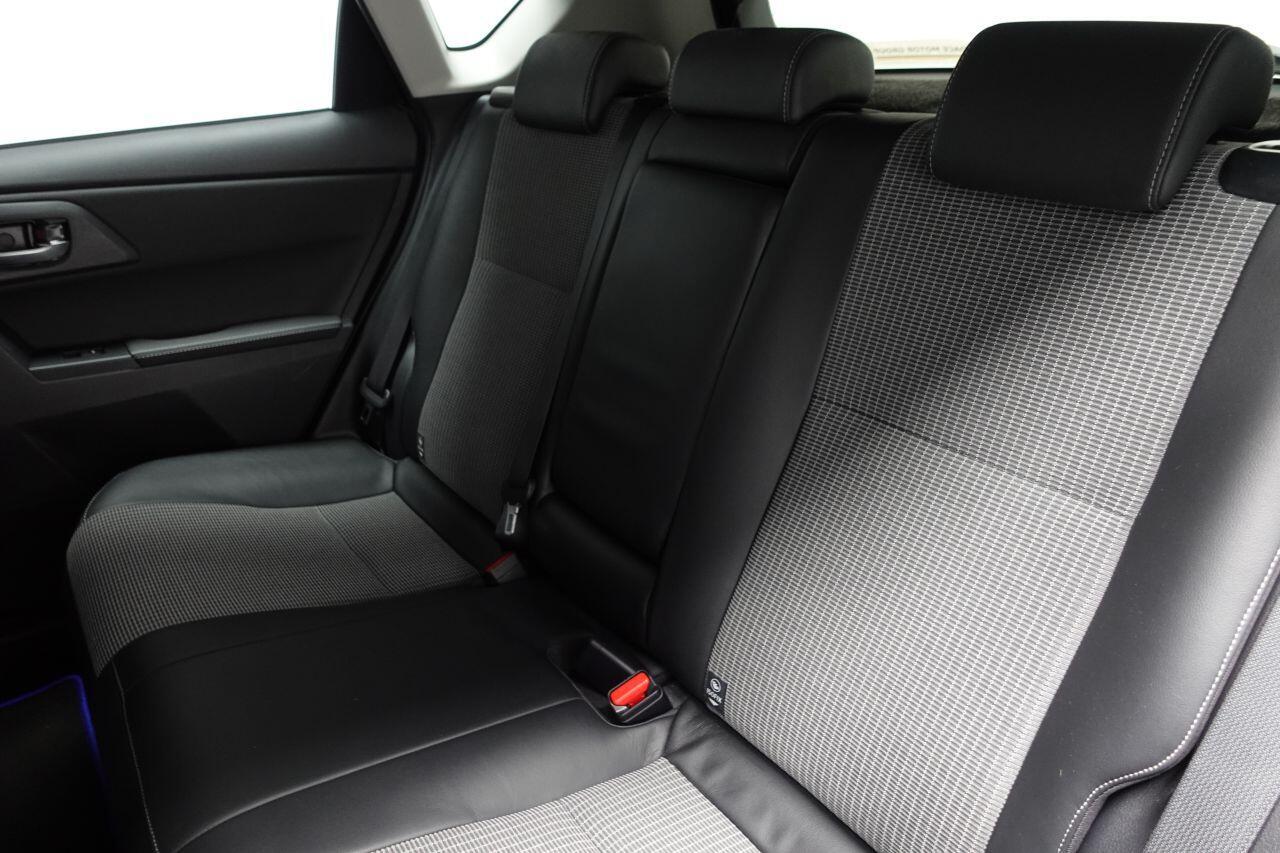 Toyota Auris - Image 17