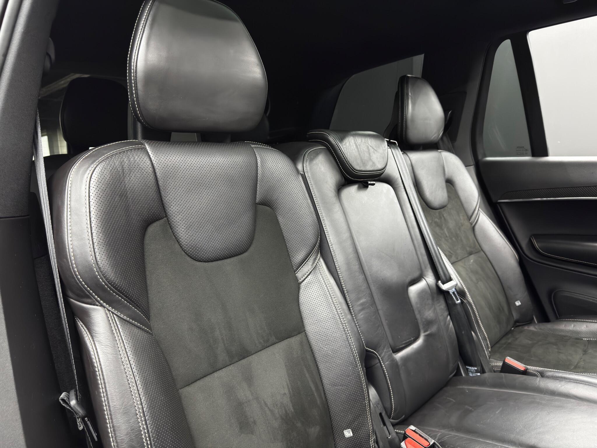 Volvo XC90 - Image 15