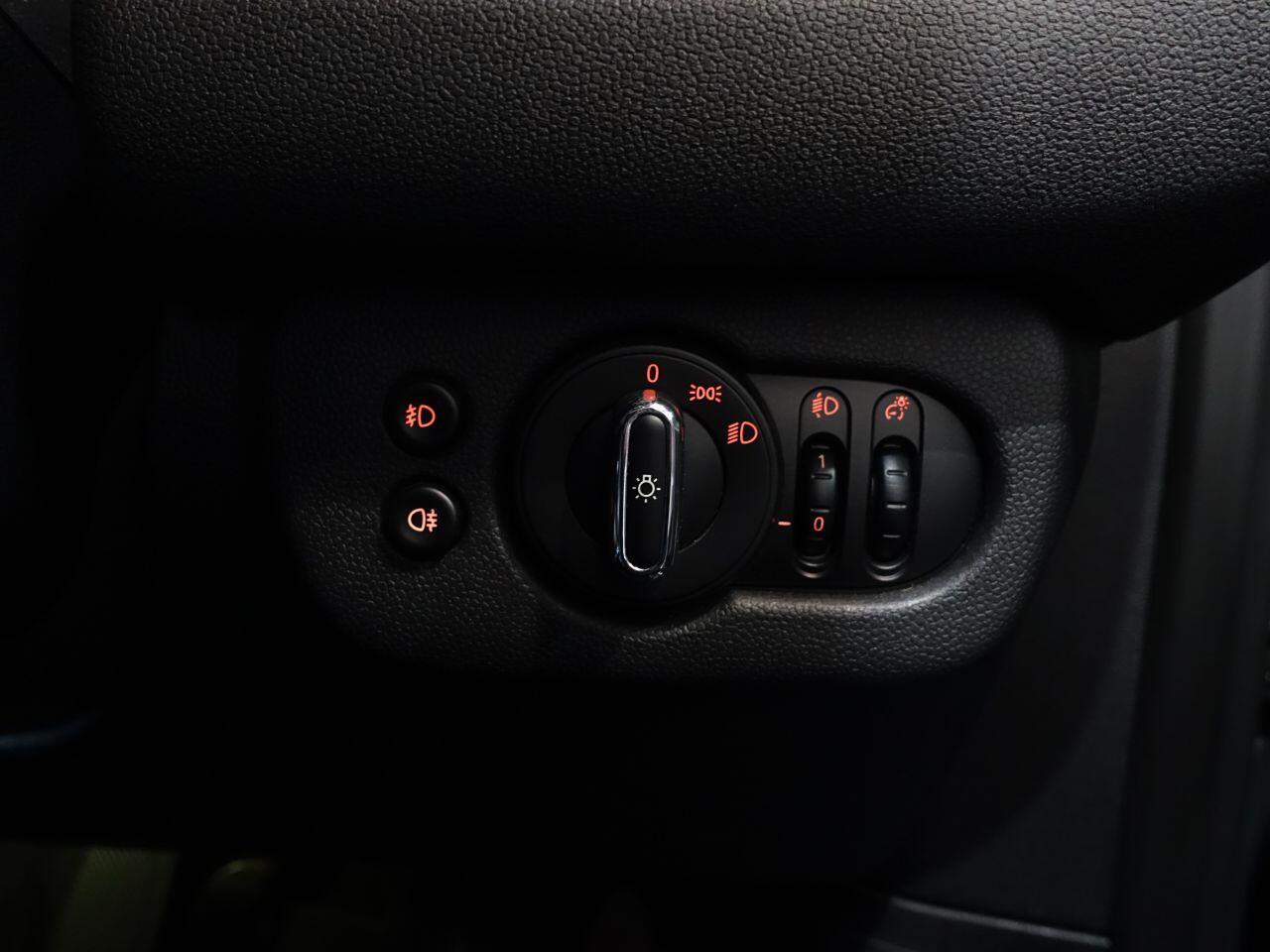 MINI Clubman - Image 30