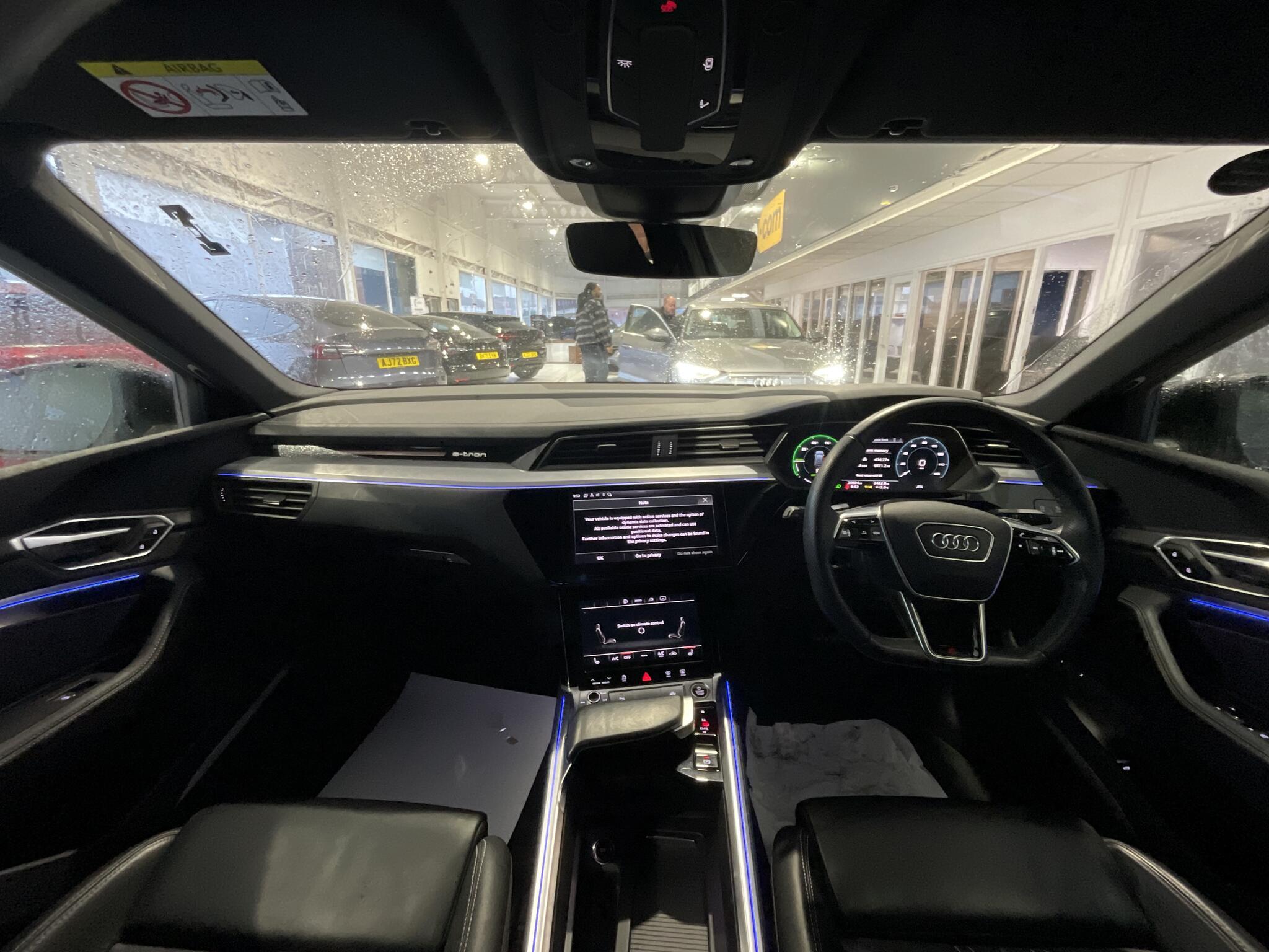 Audi E-Tron - Image 6