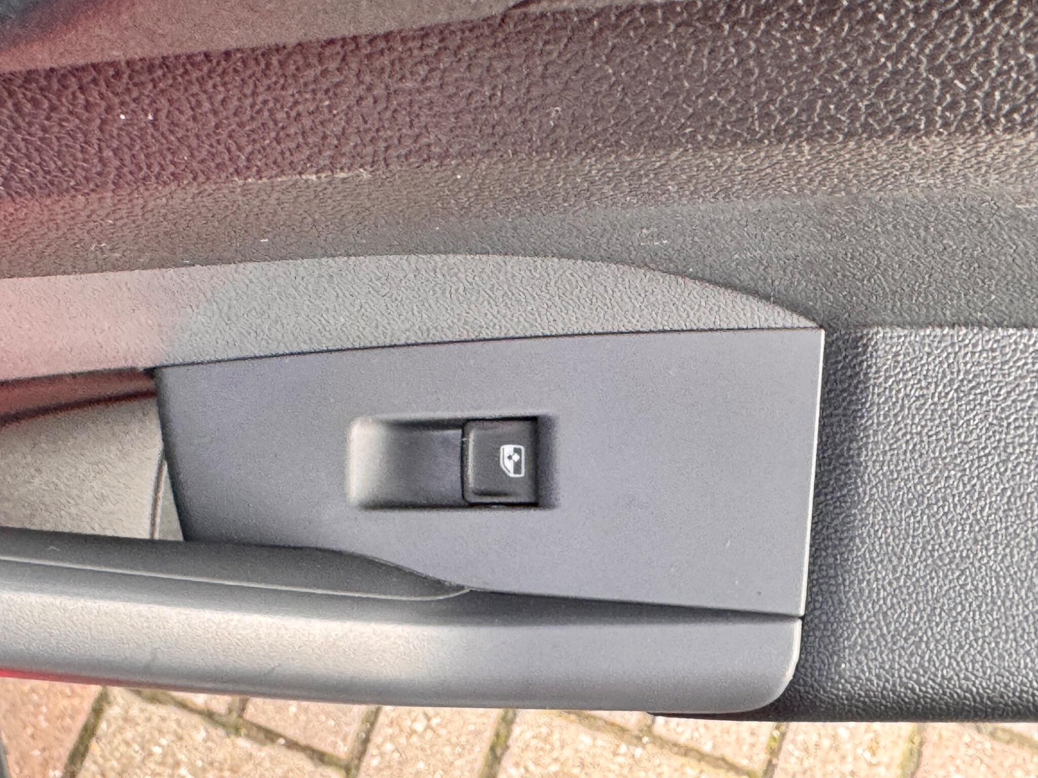 Volkswagen T-Cross - Image 15