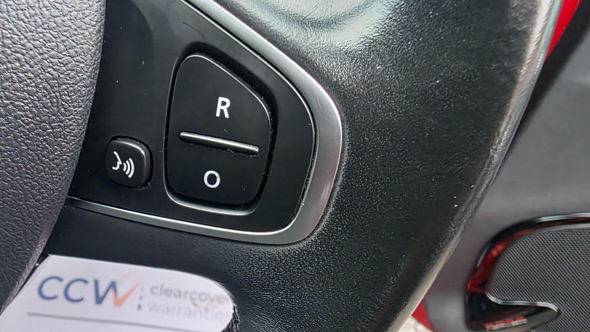 Renault Clio - Image 26