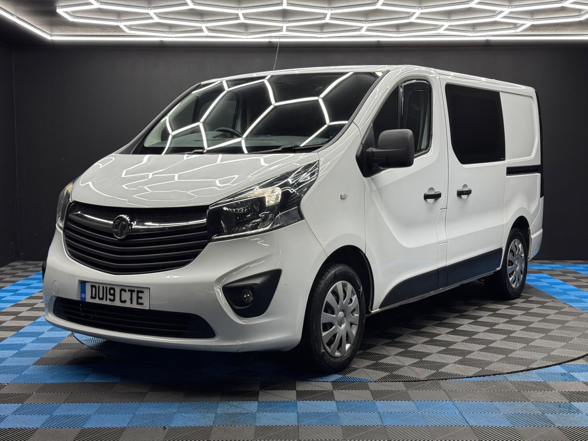 Vauxhall Vivaro - Image 3