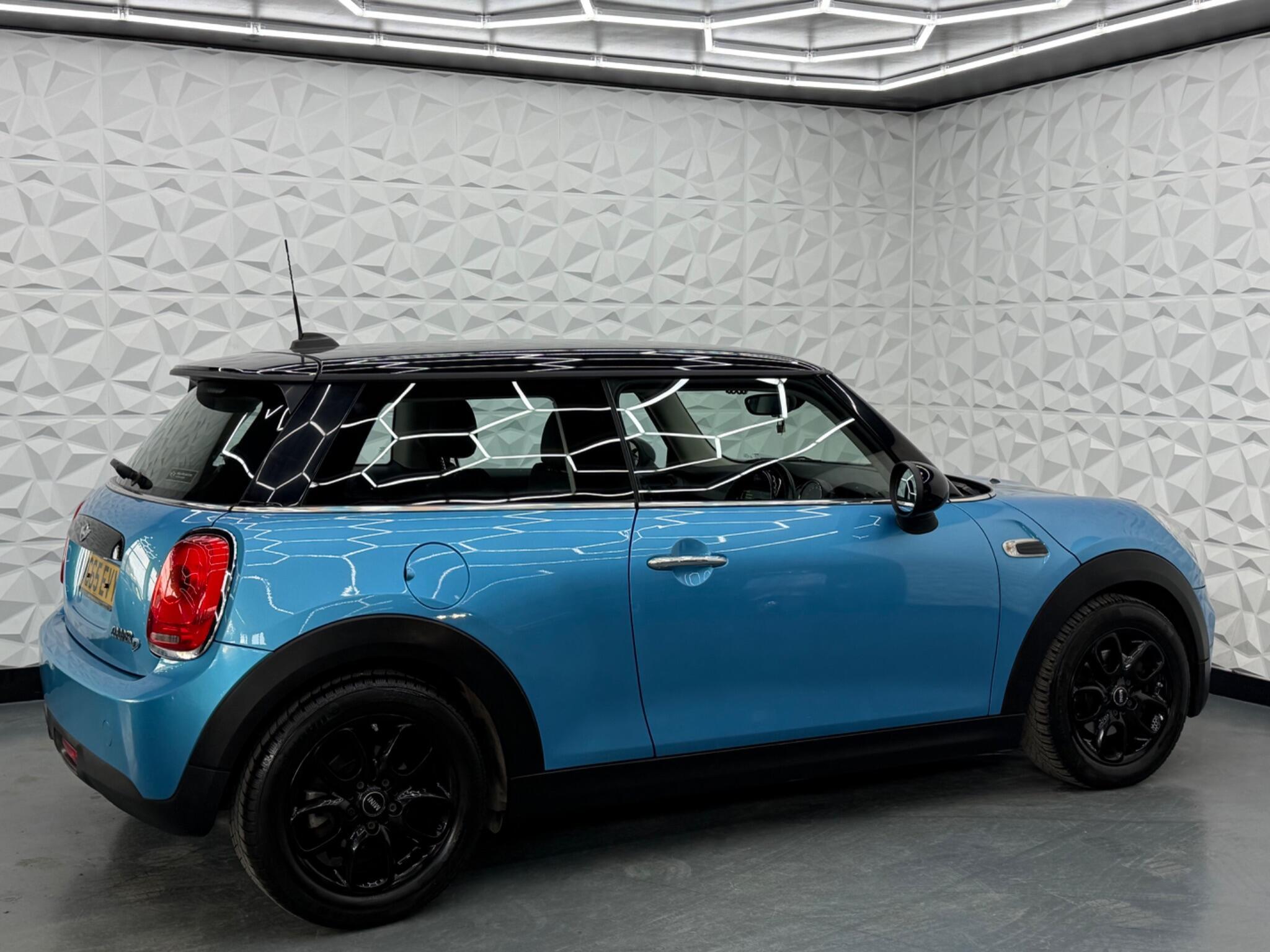 MINI Hatch - Image 11