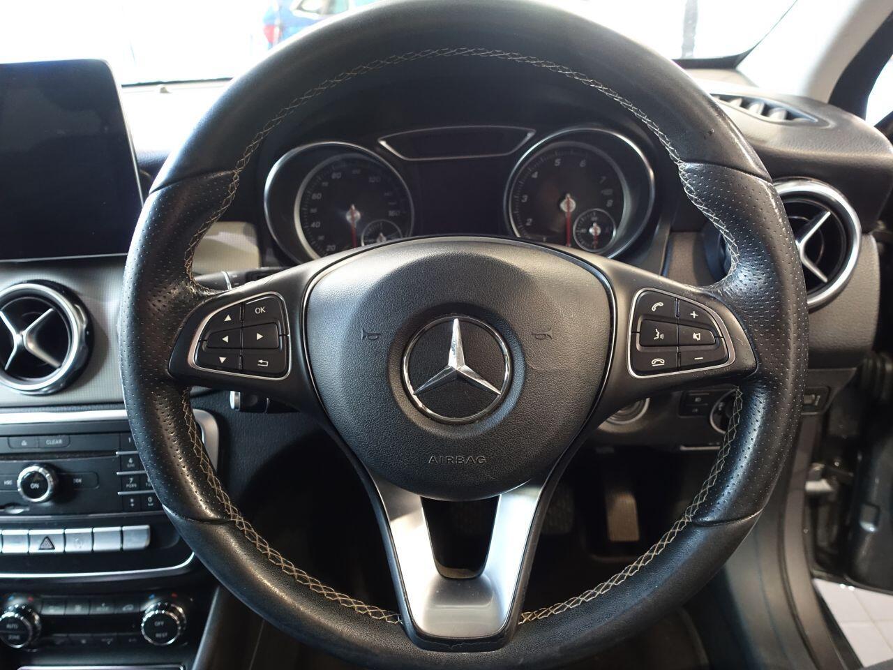 Mercedes-benz GLA - Image 3