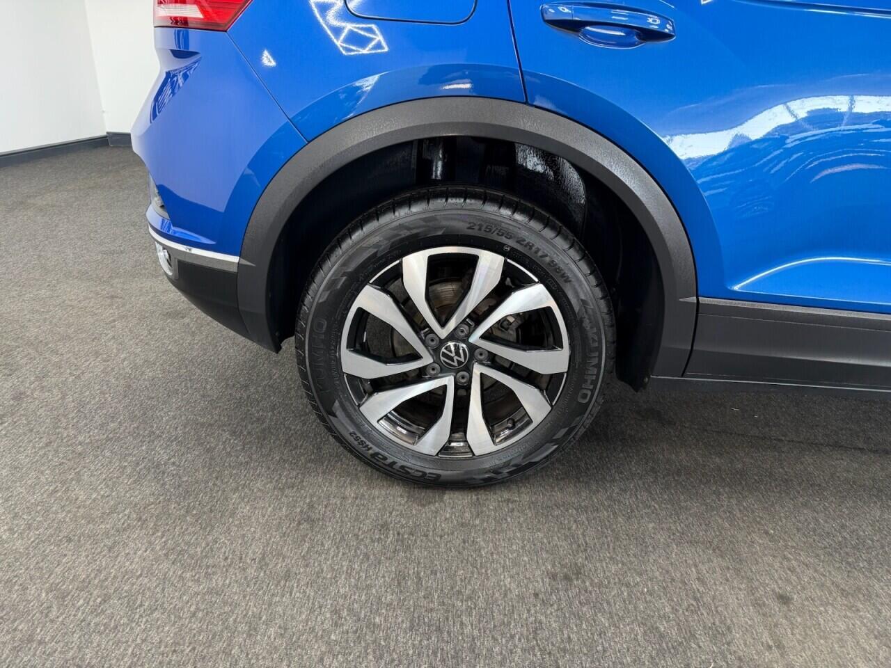 Volkswagen T-Roc - Image 14