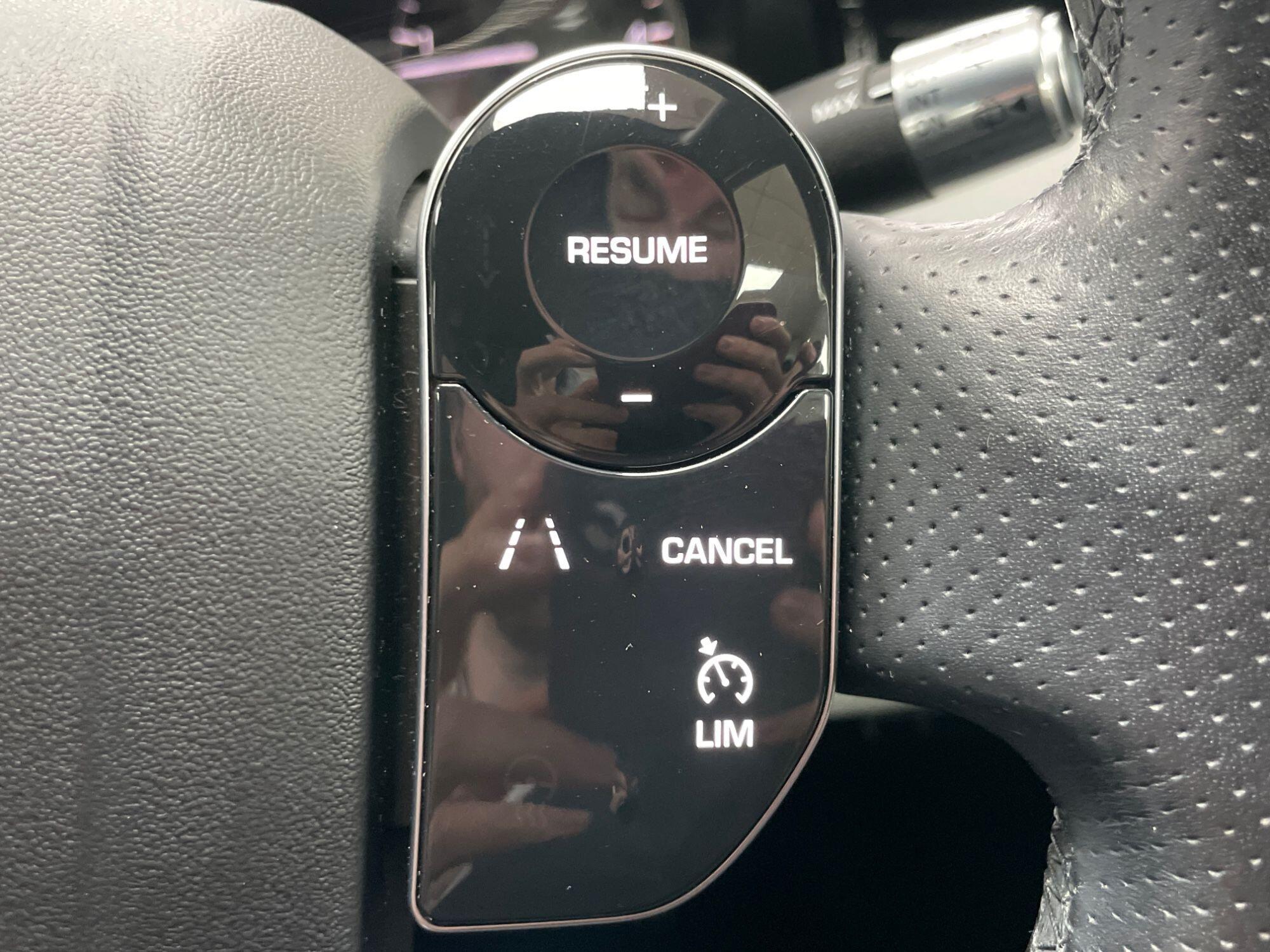 Land Rover Range Rover Evoque - Image 35