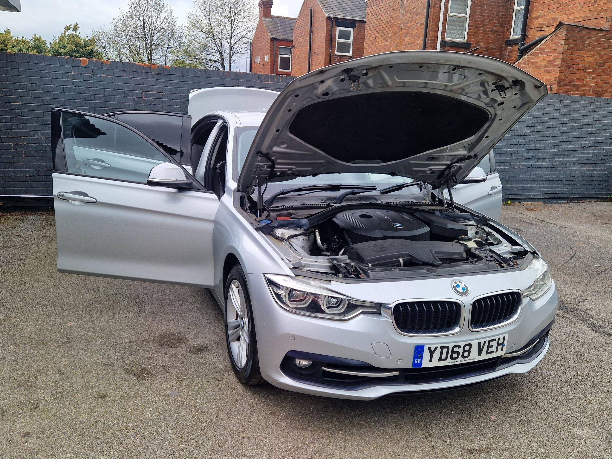 BMW 3 Series - Image 12