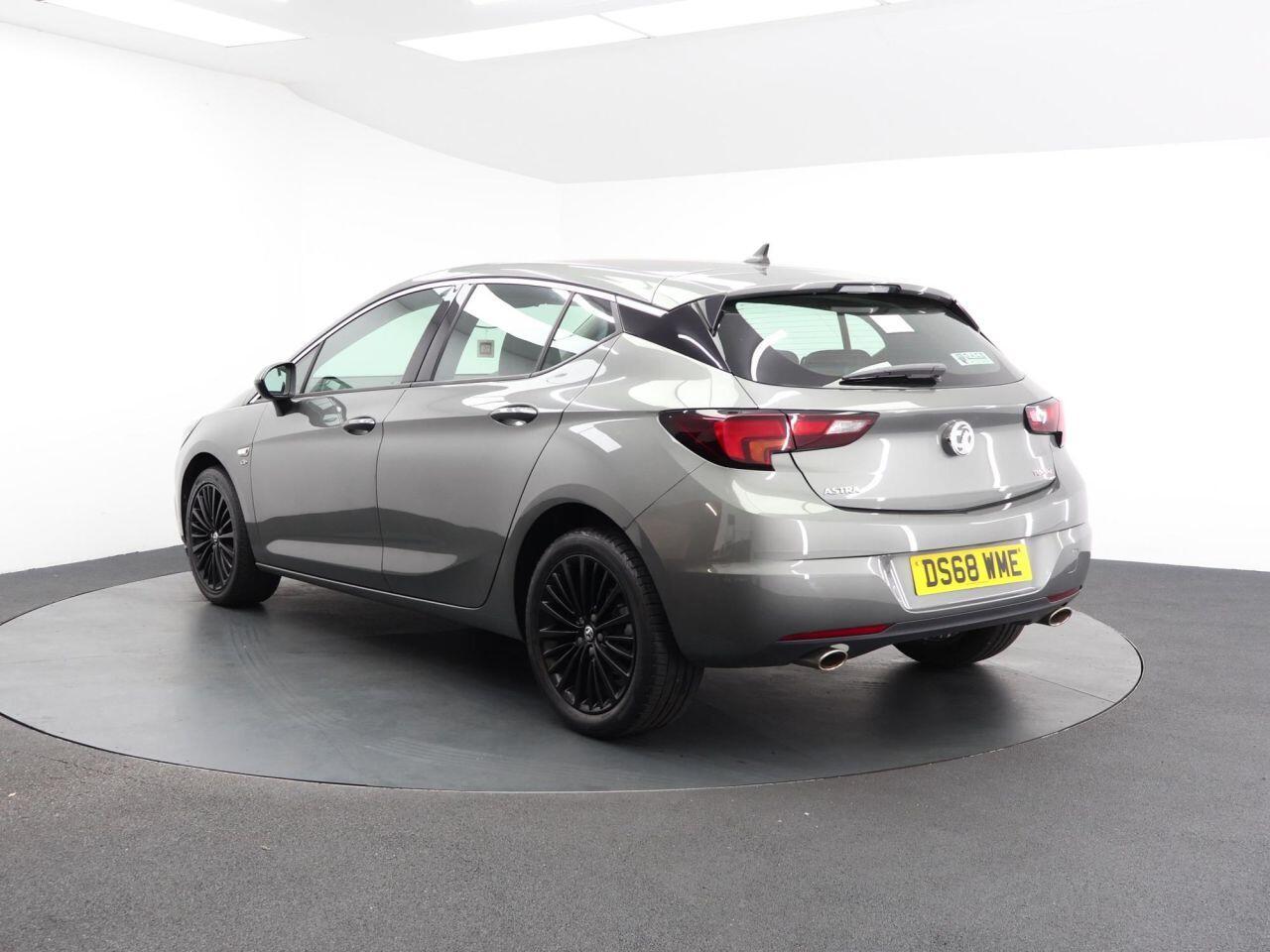 Vauxhall Astra - Image 11