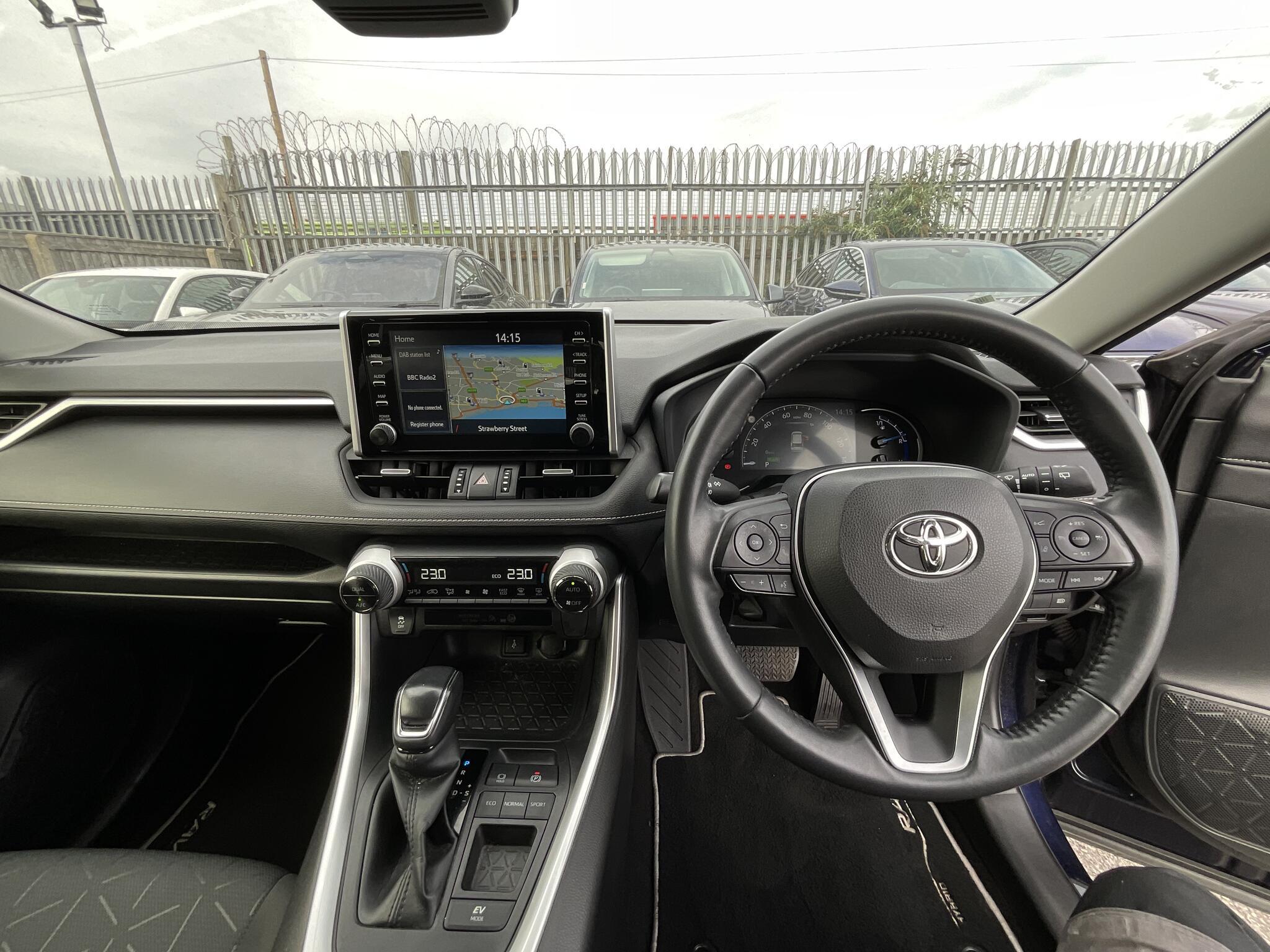 Toyota RAV4 - Image 19