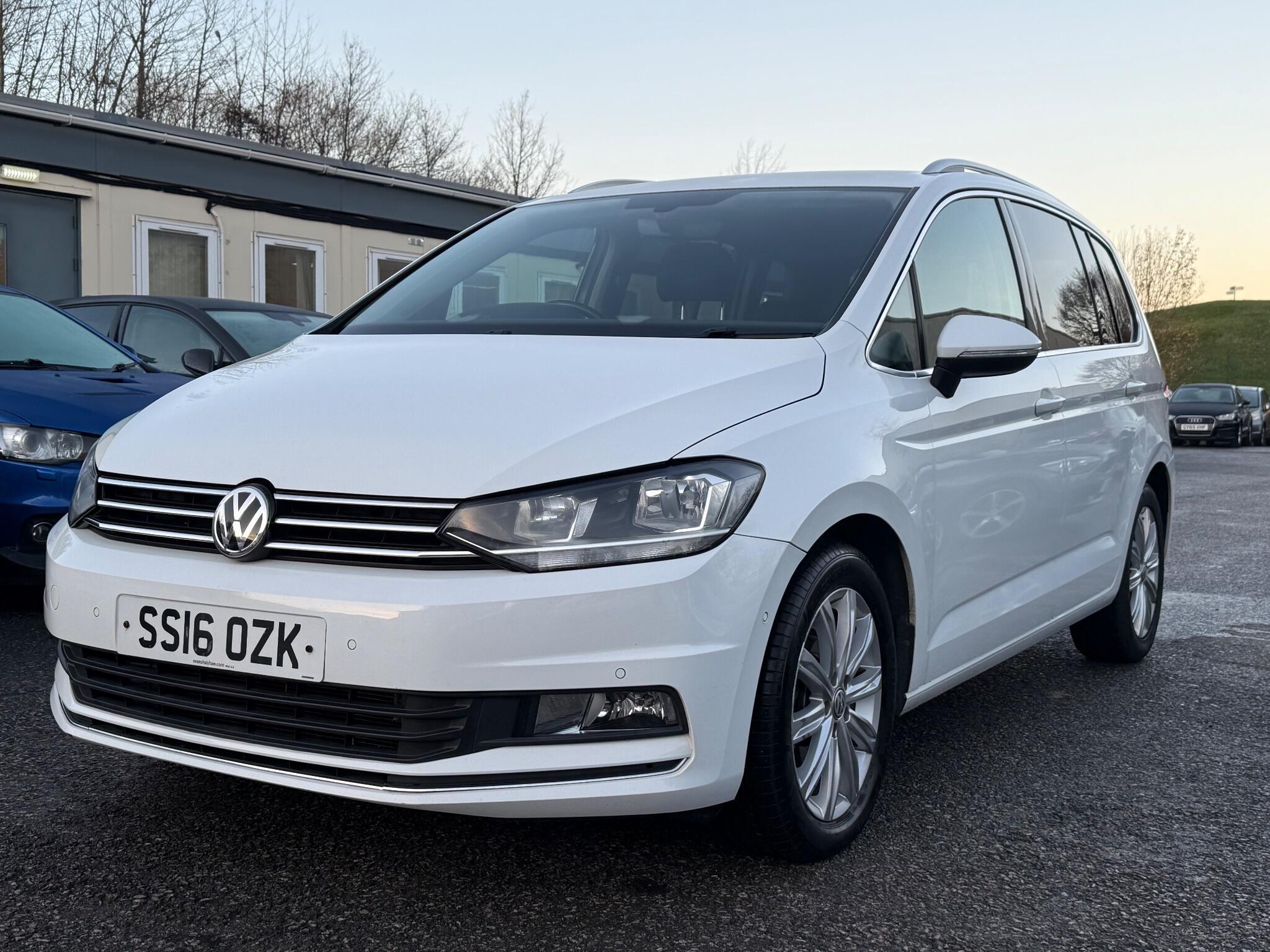 Volkswagen Touran - Image 6