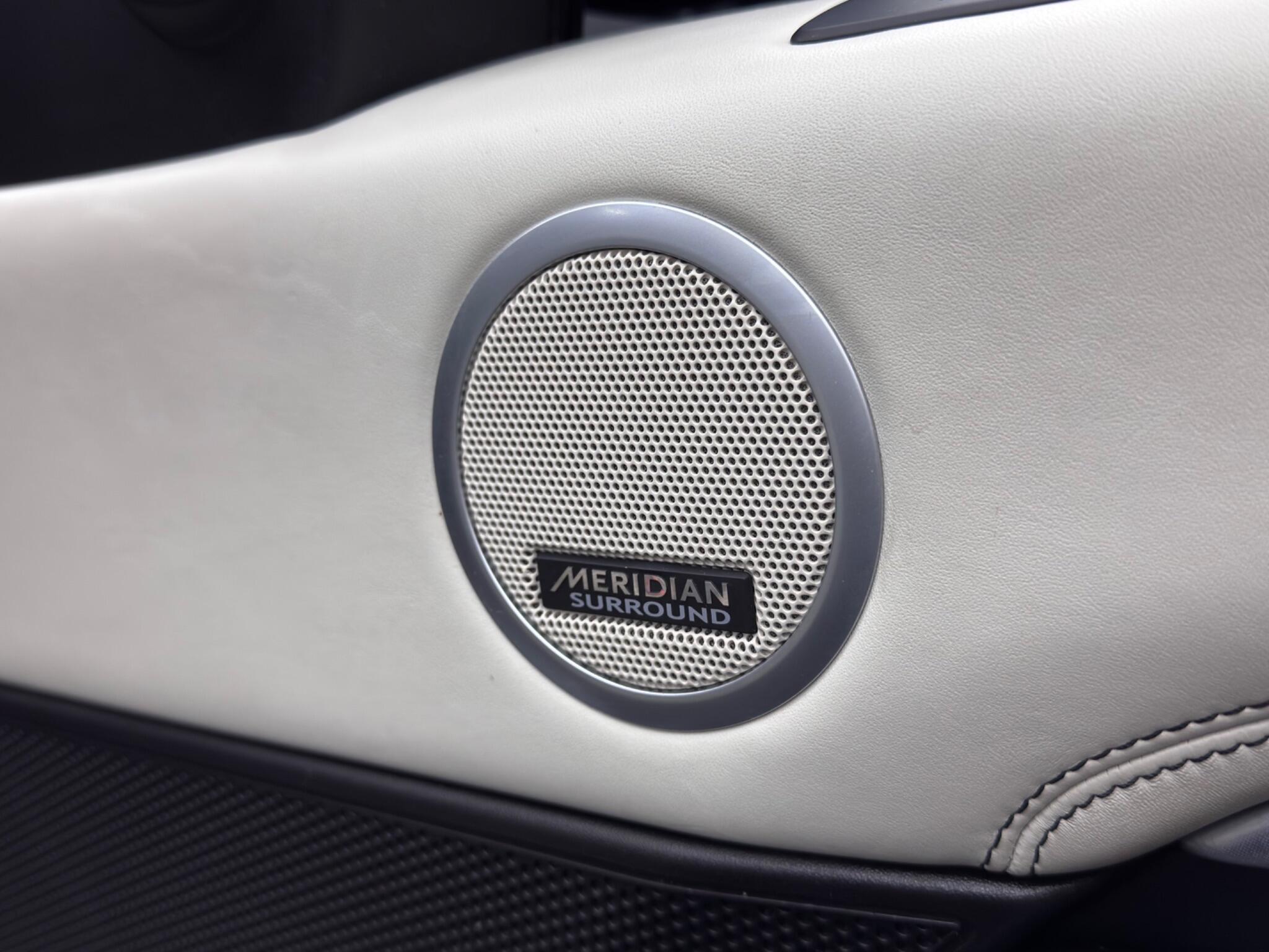 Land Rover Discovery - Image 48