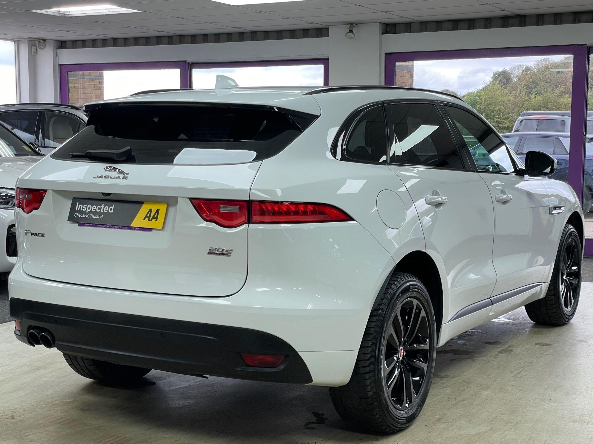 Jaguar F-Pace - Image 10
