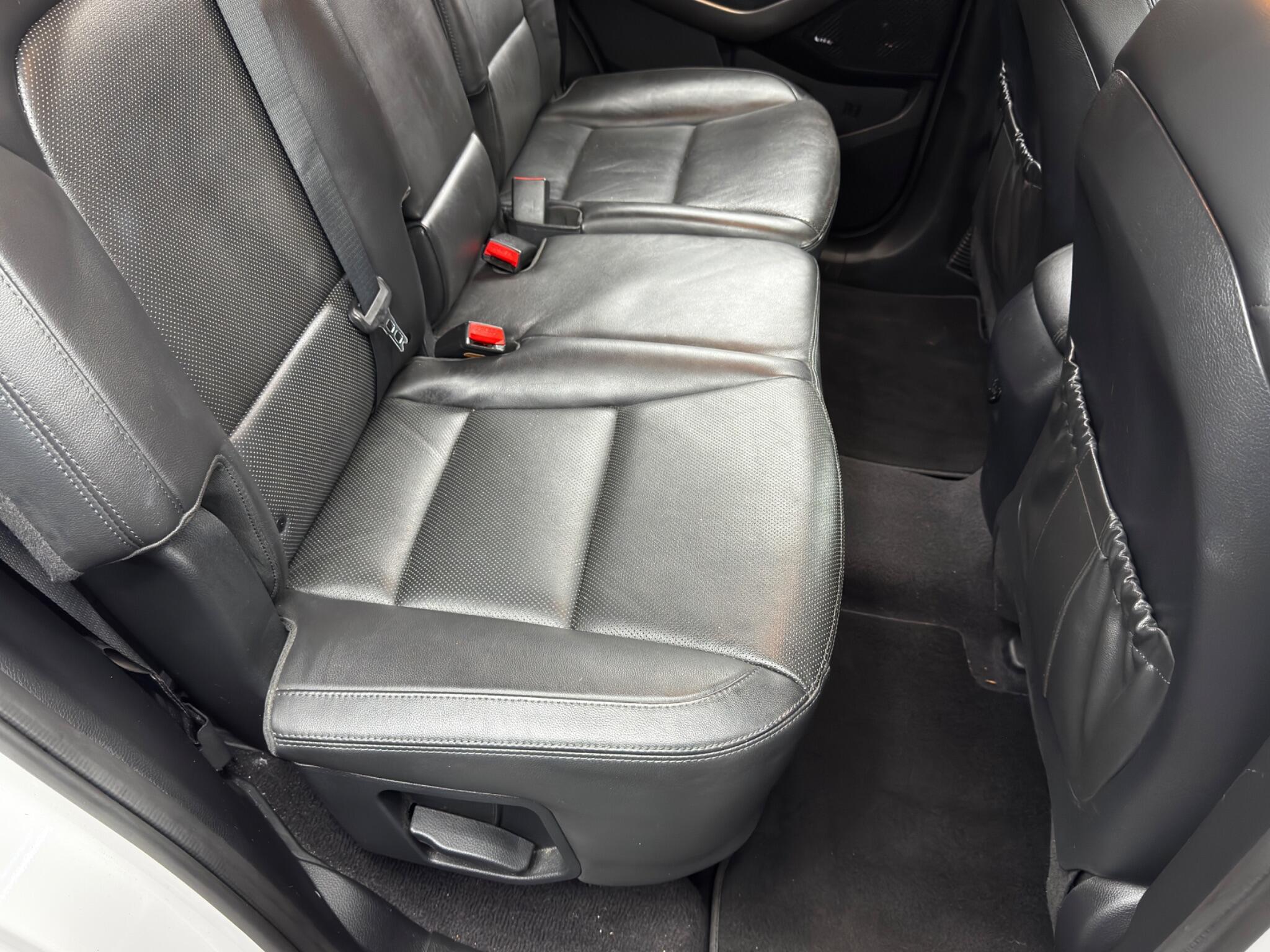 Hyundai Santa Fe - Image 16