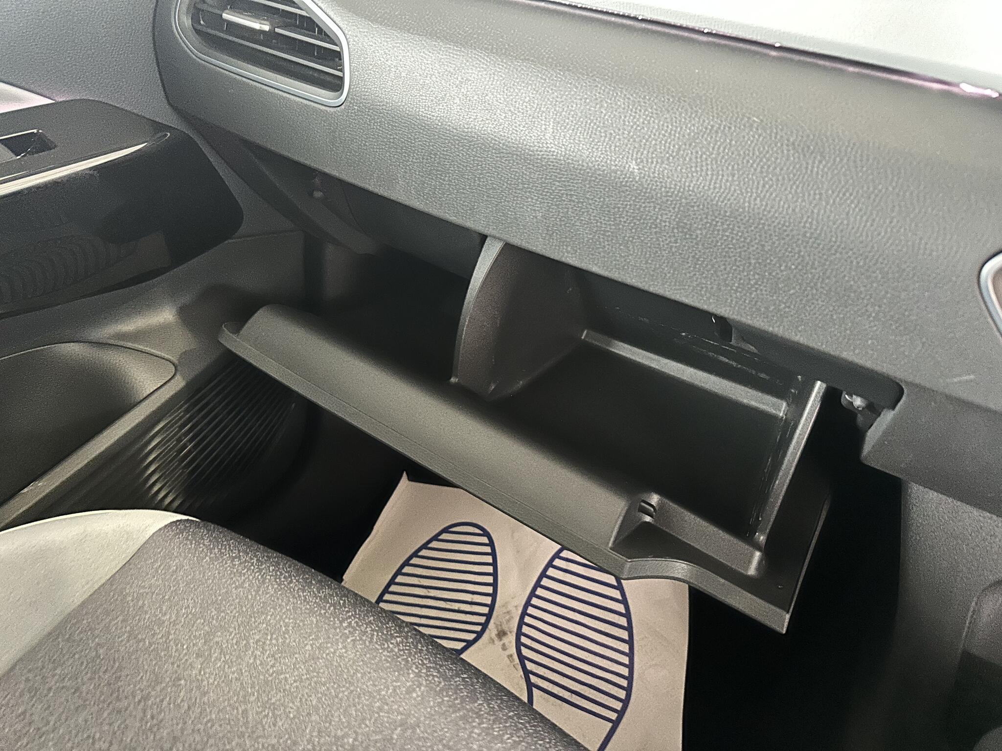 Volkswagen ID.3 - Image 14