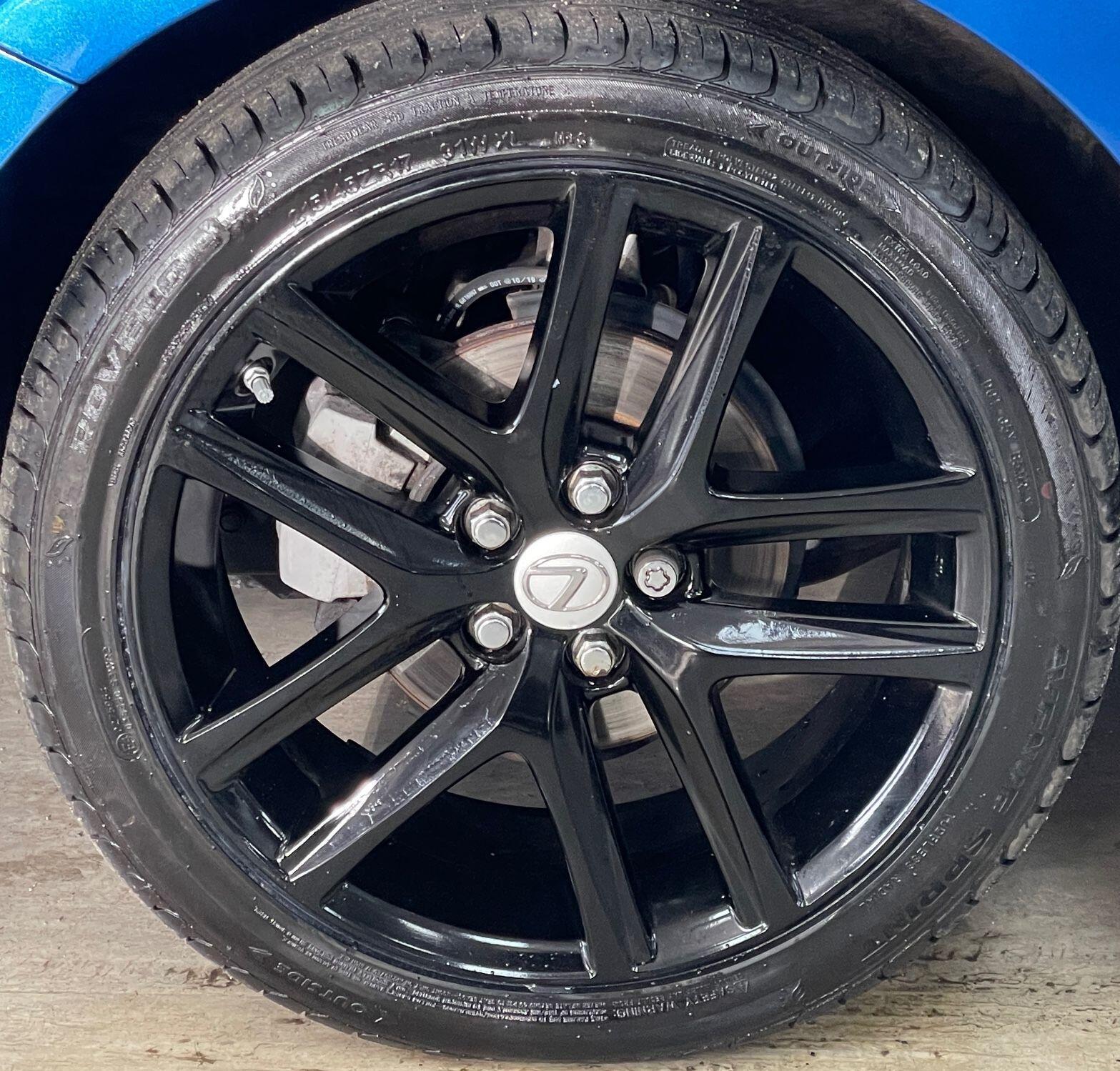 Lexus CT - Image 16