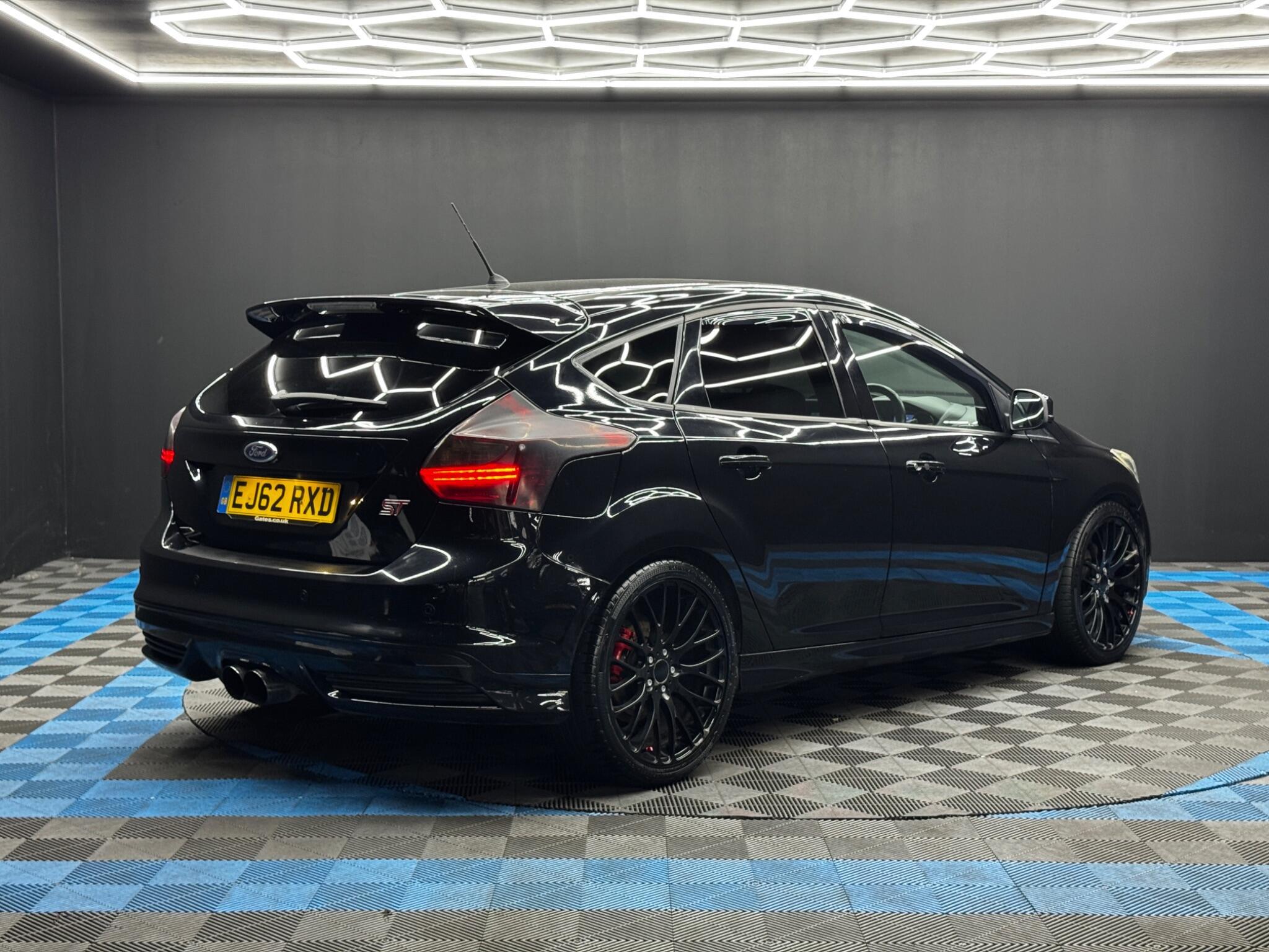 Ford Focus - Image 5