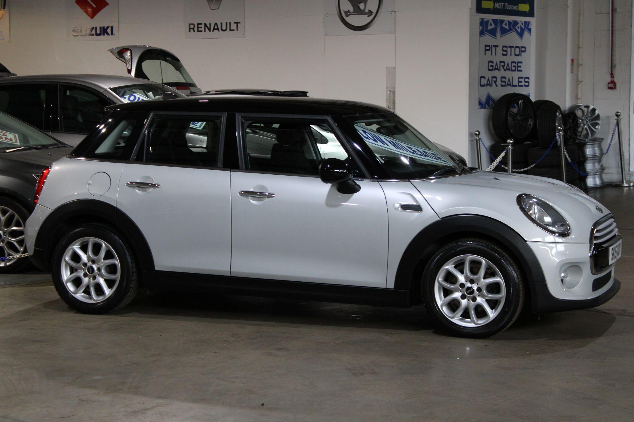 MINI Hatch - Image 11