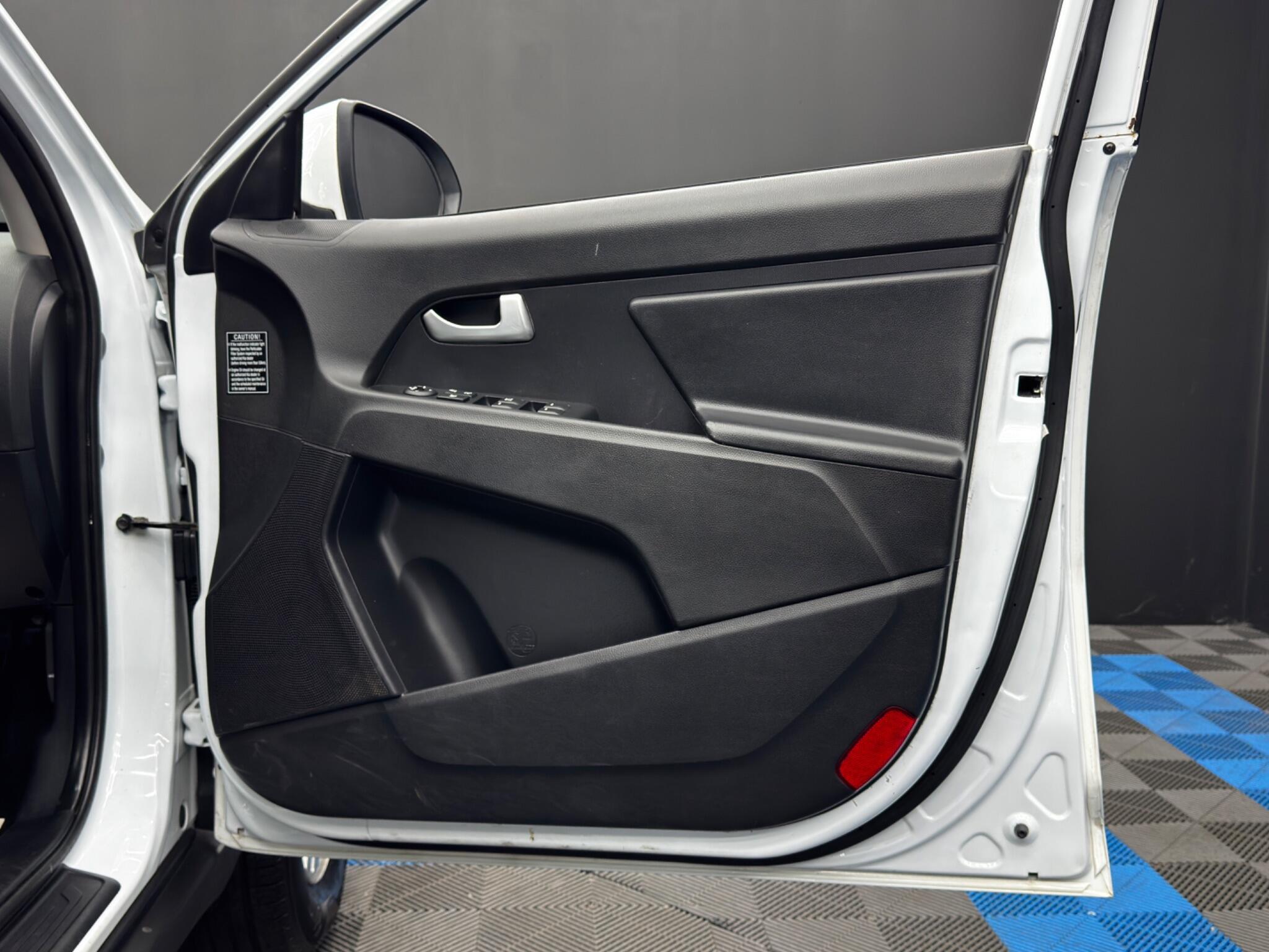 Kia Sportage - Image 33