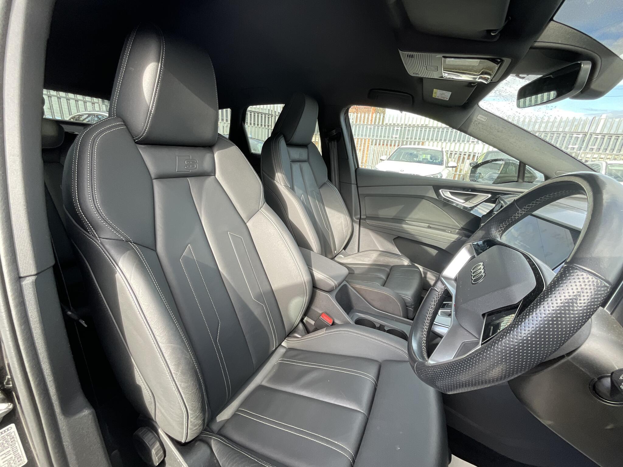 Audi Q4 E-Tron - Image 6