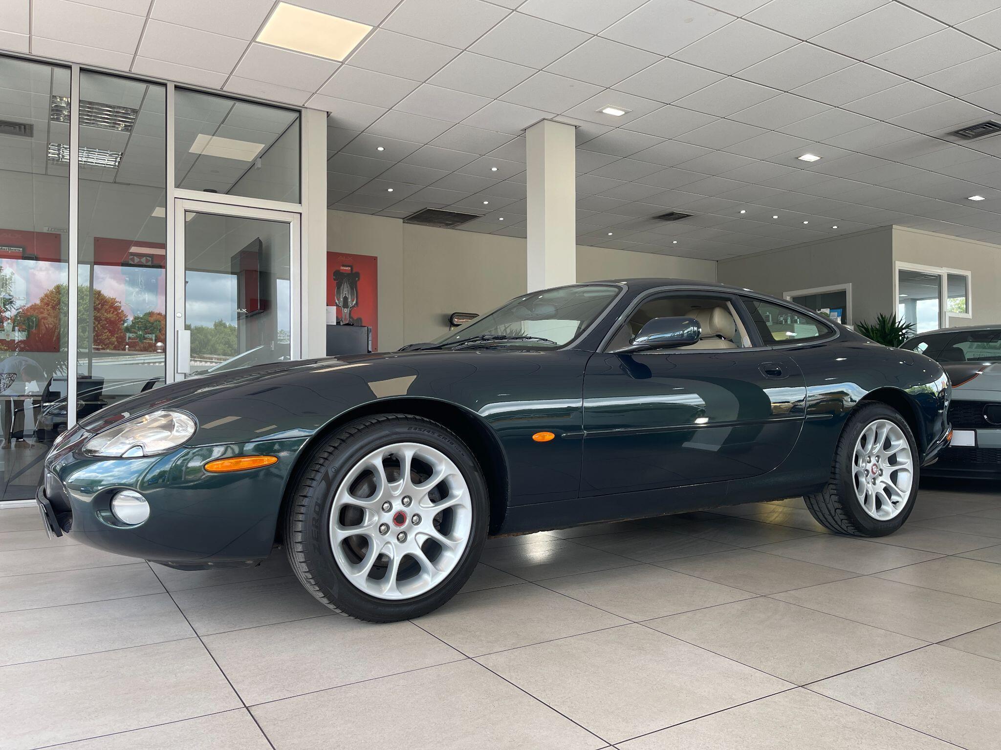 Jaguar XKR - Image 7