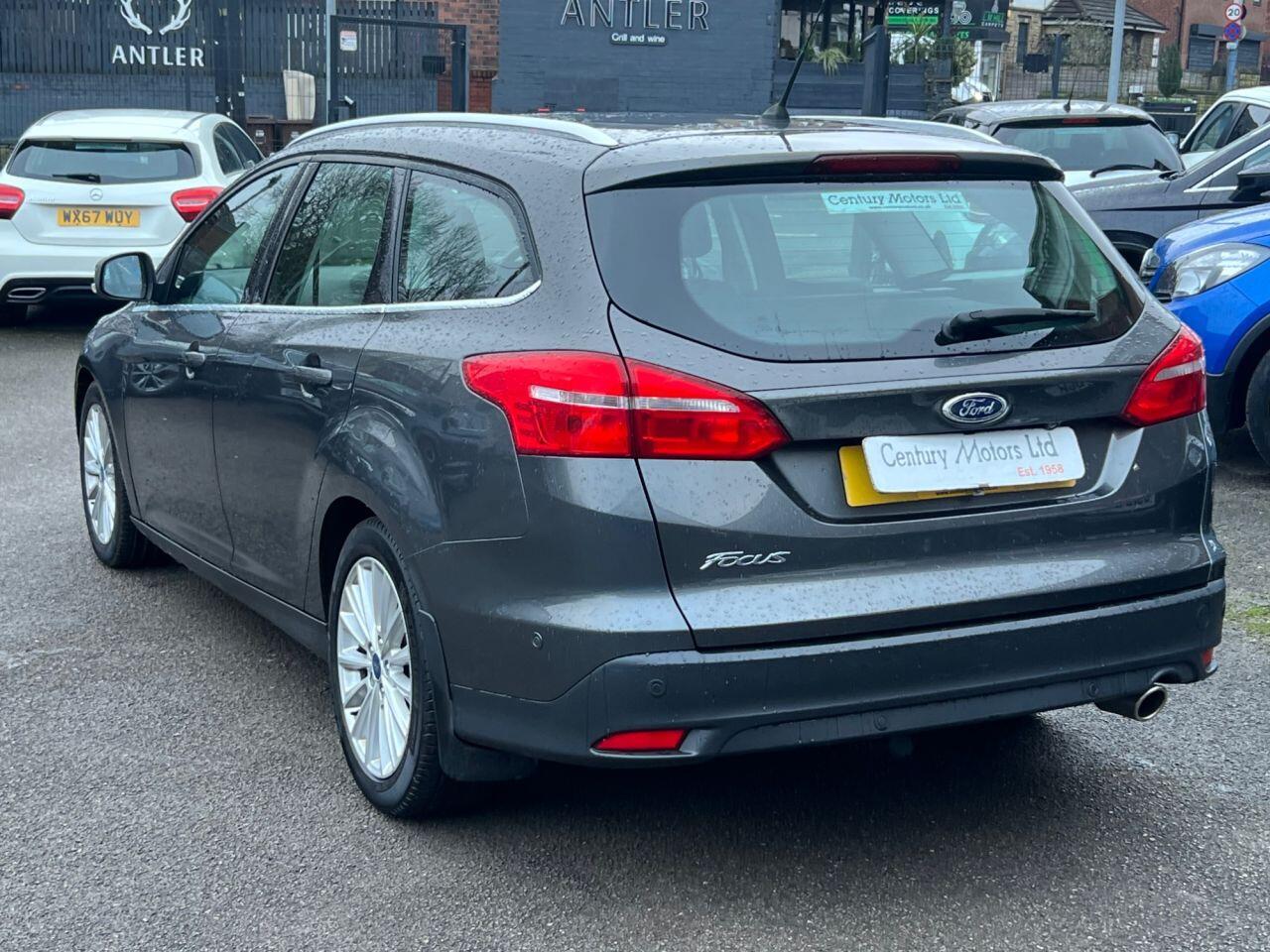 Ford Focus - Image 5