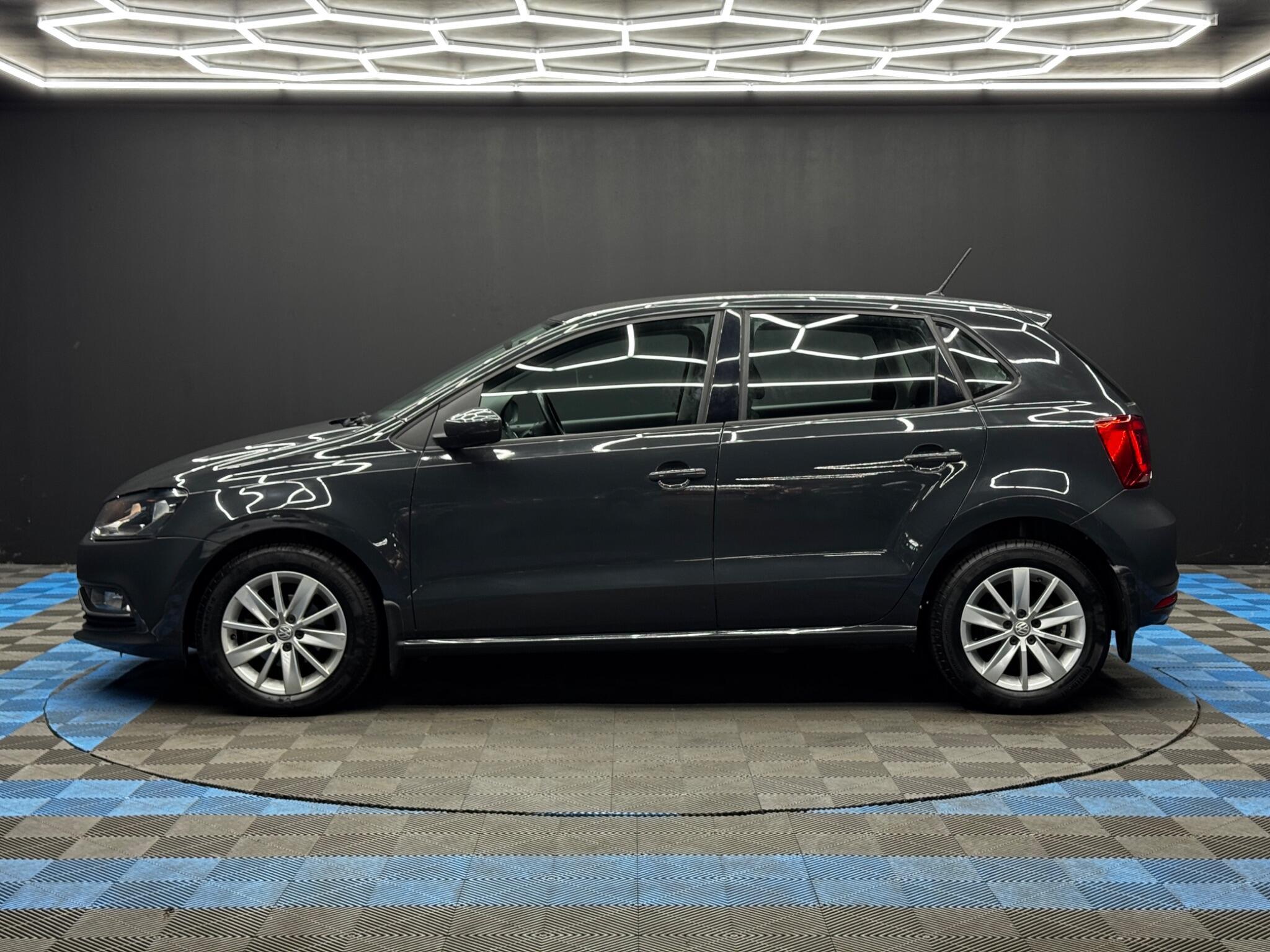 Volkswagen Polo - Image 8