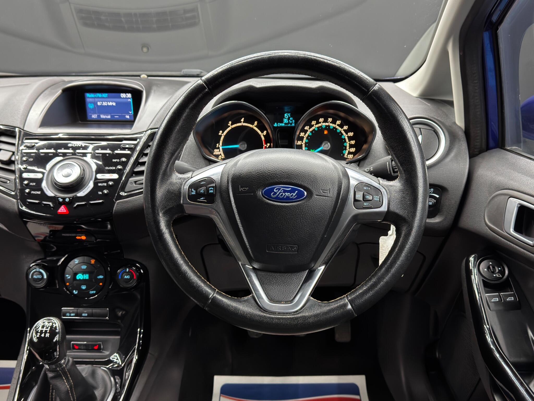 Ford Fiesta - Image 17