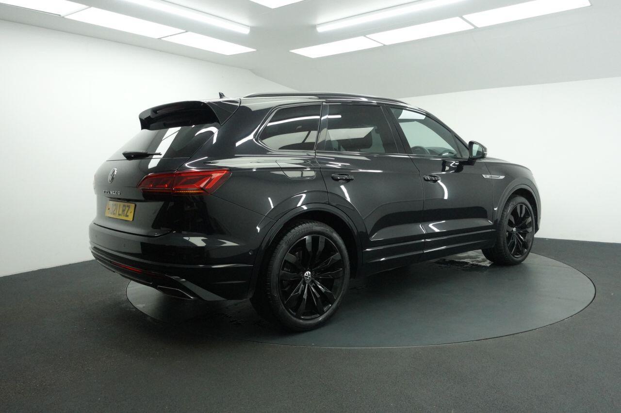 Volkswagen Touareg - Image 12