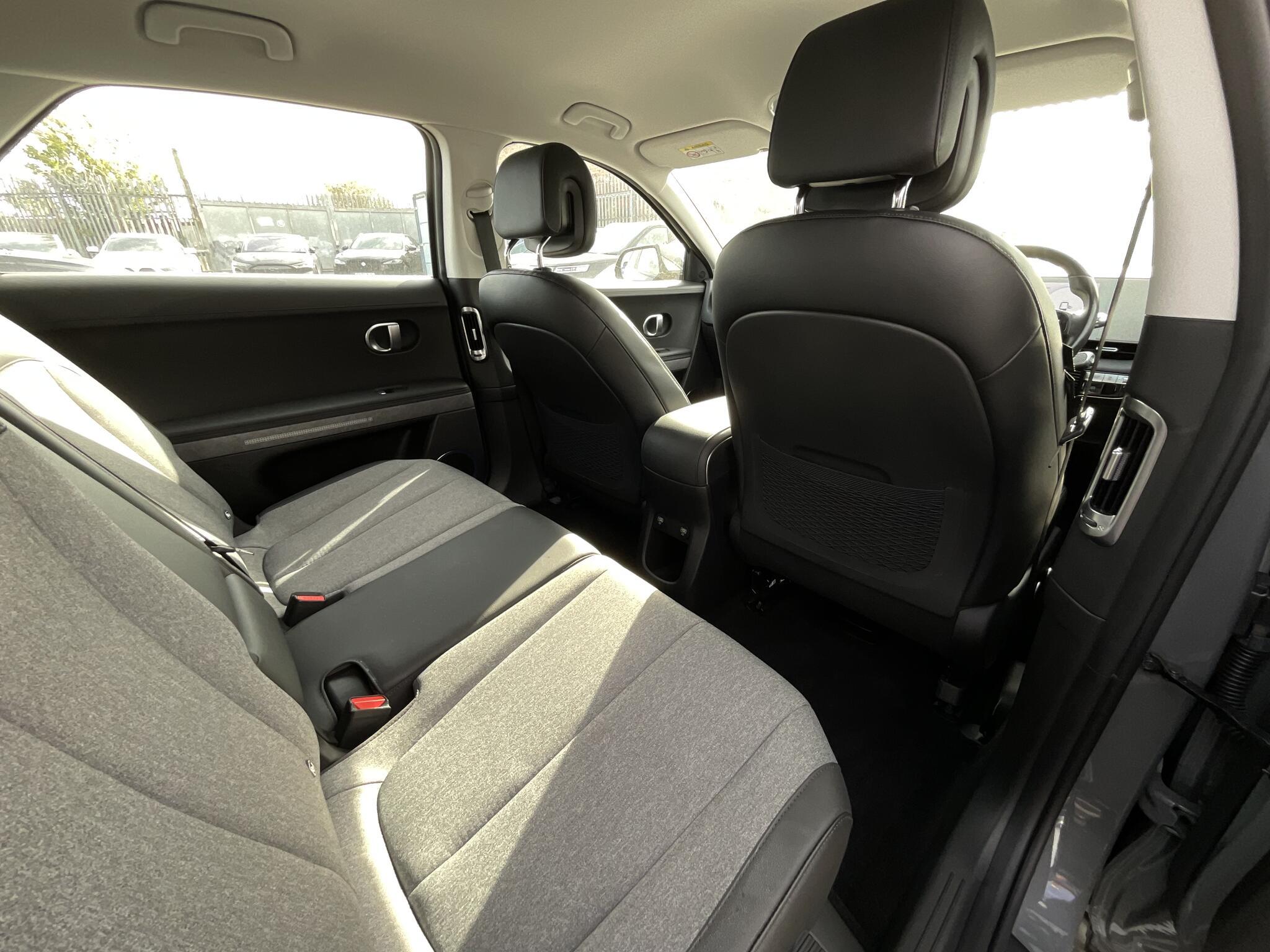 Hyundai Ioniq 5 - Image 10