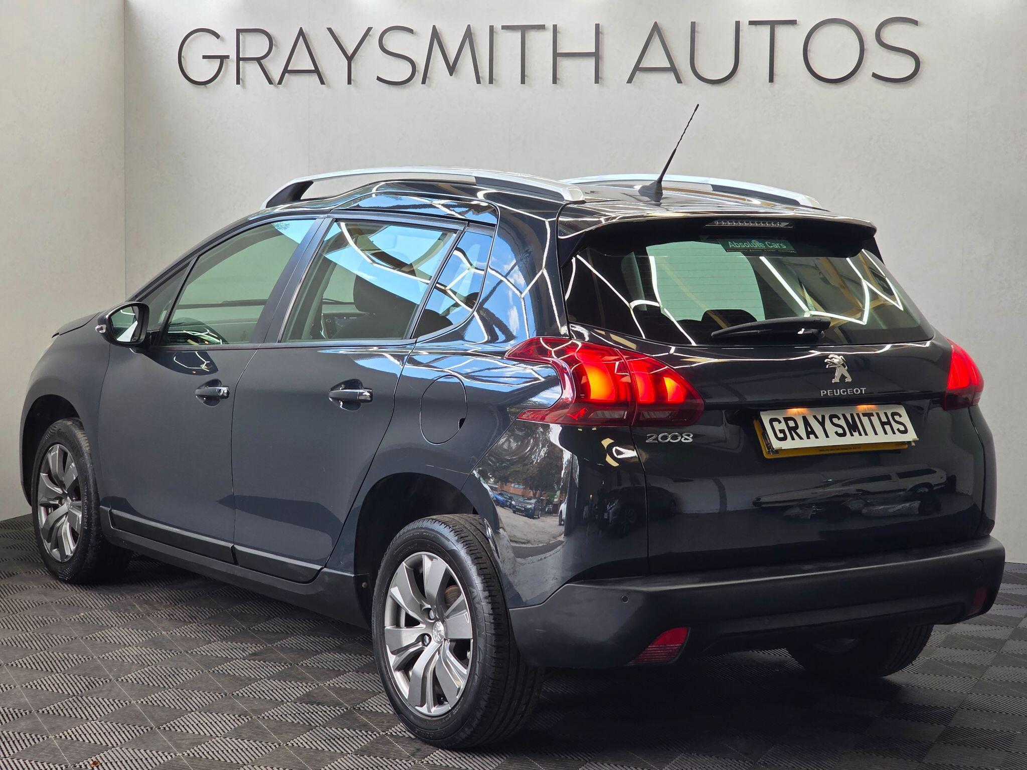 Peugeot 2008 - Image 2