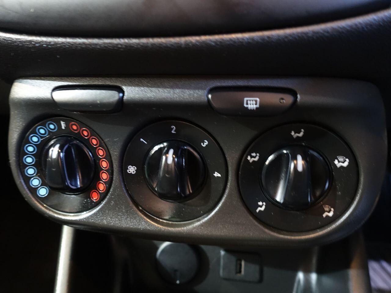 Vauxhall Corsa - Image 20