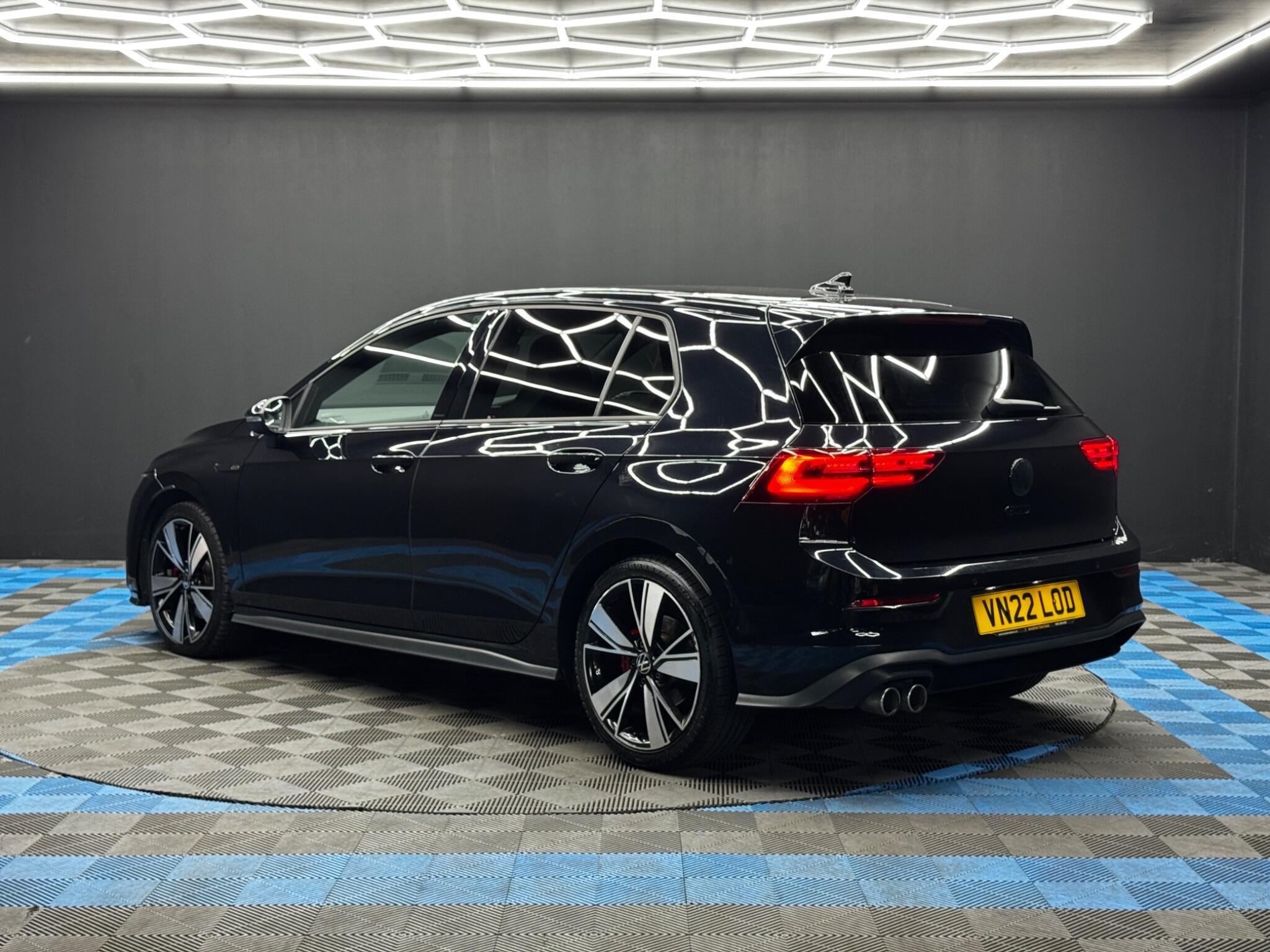 Volkswagen Golf - Image 7