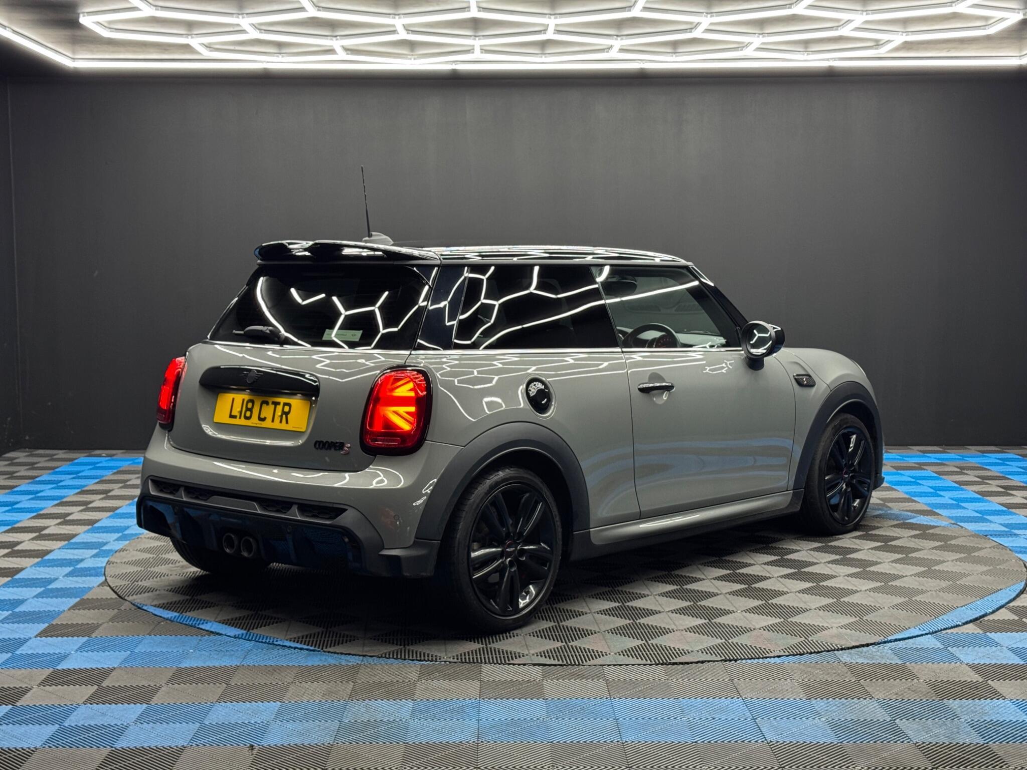 MINI Hatch - Image 5