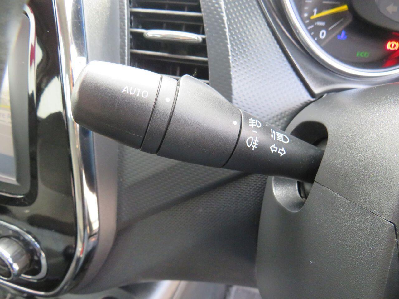 Renault Captur - Image 18