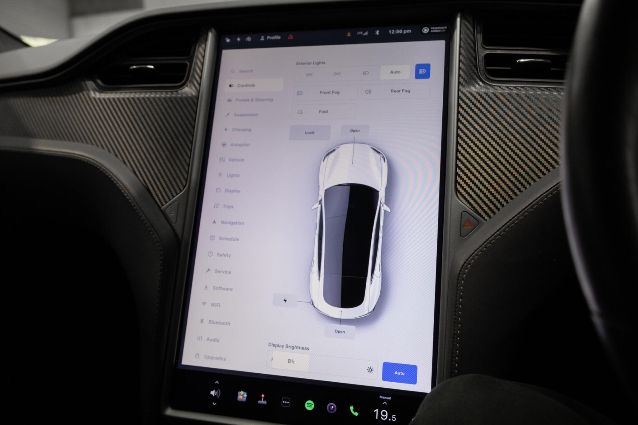 Tesla Model S - Image 29