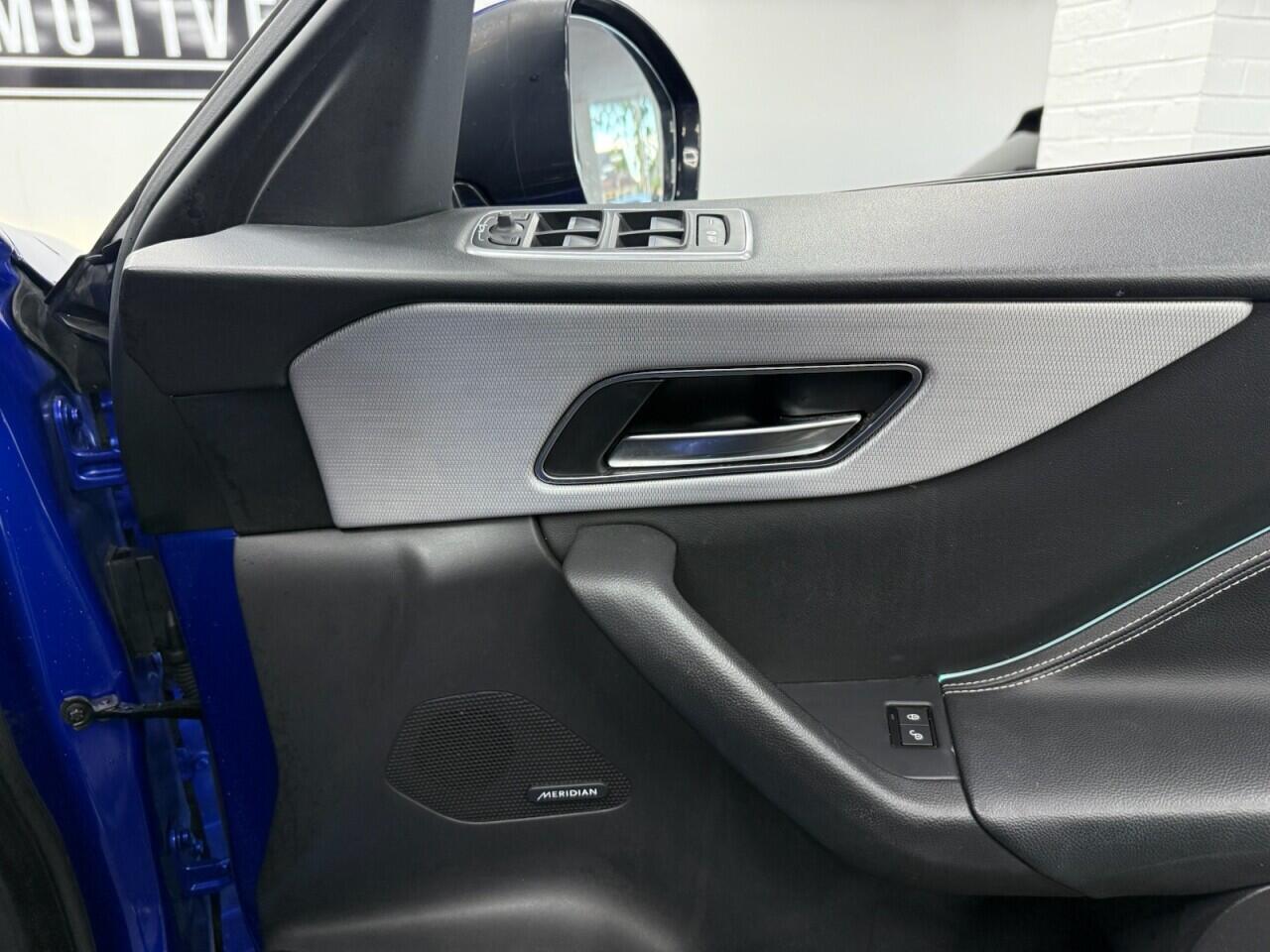 Jaguar F-Pace - Image 17