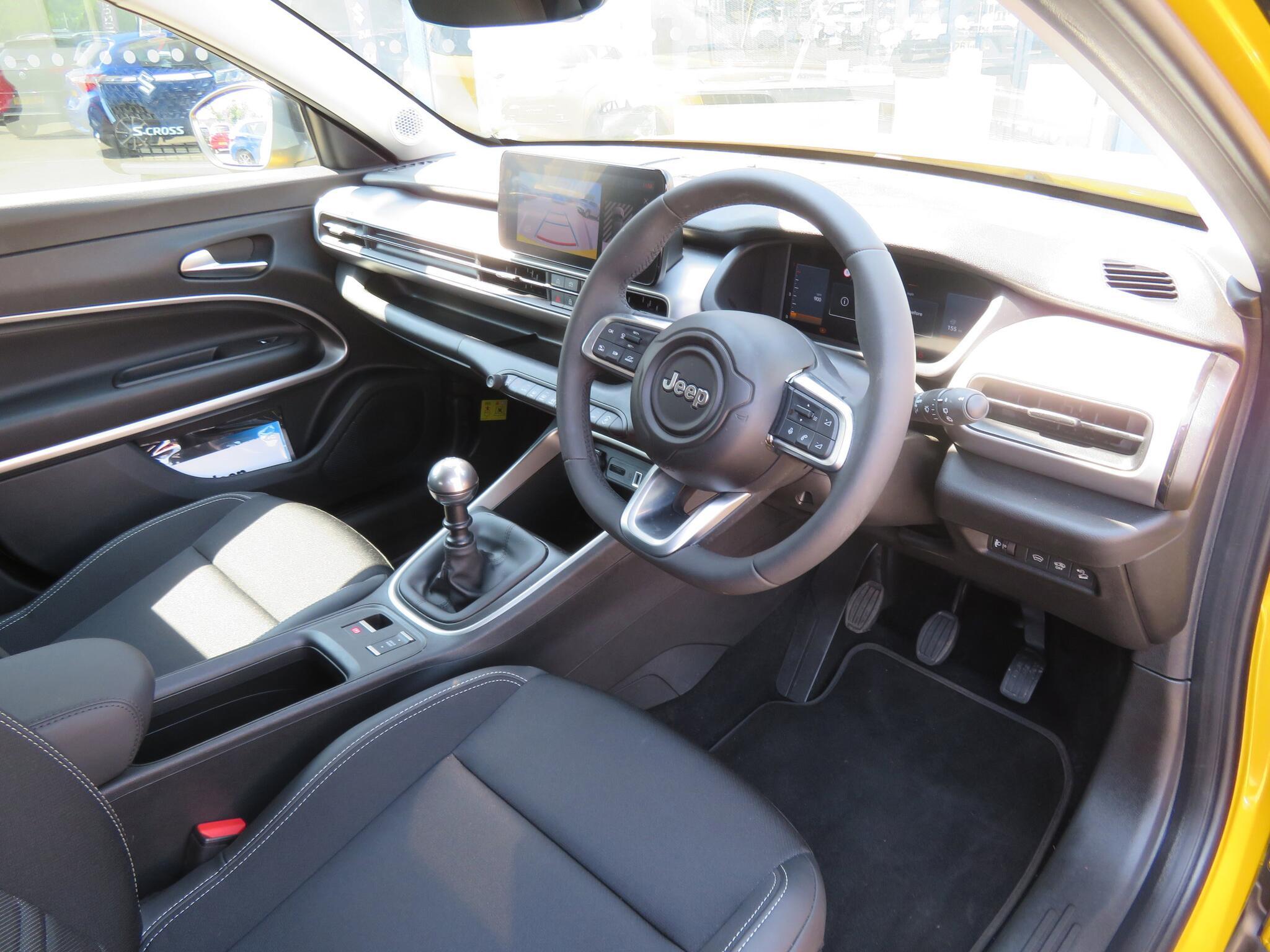 Jeep Avenger - Image 12