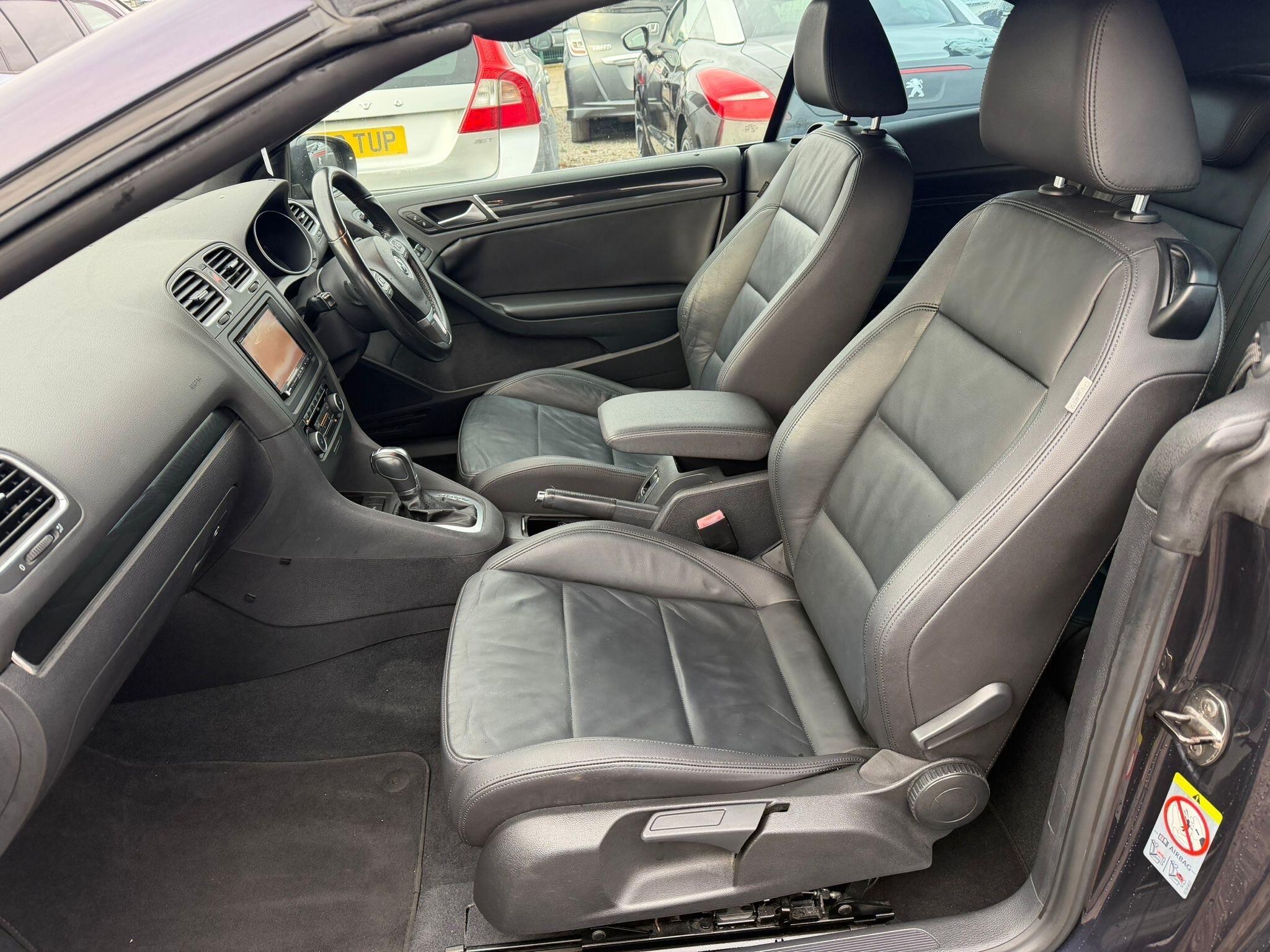 Volkswagen Golf - Image 11