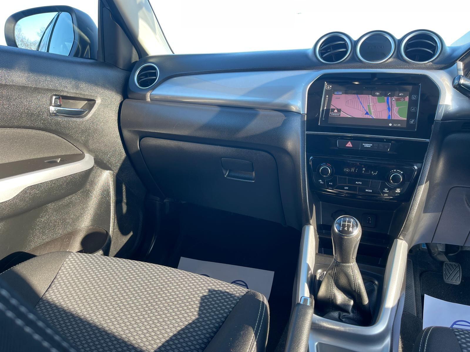 Suzuki Vitara - Image 17