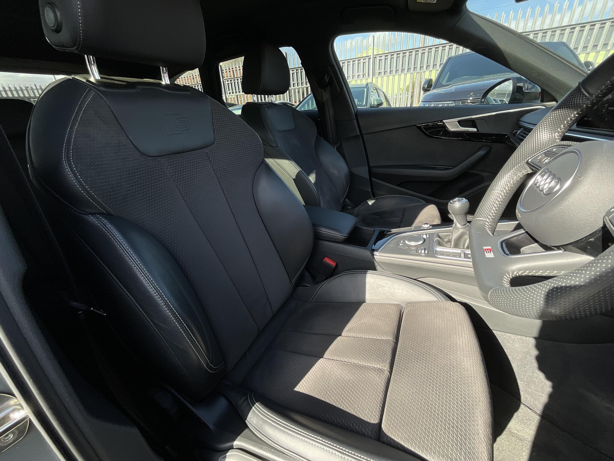 Audi A4 - Image 8