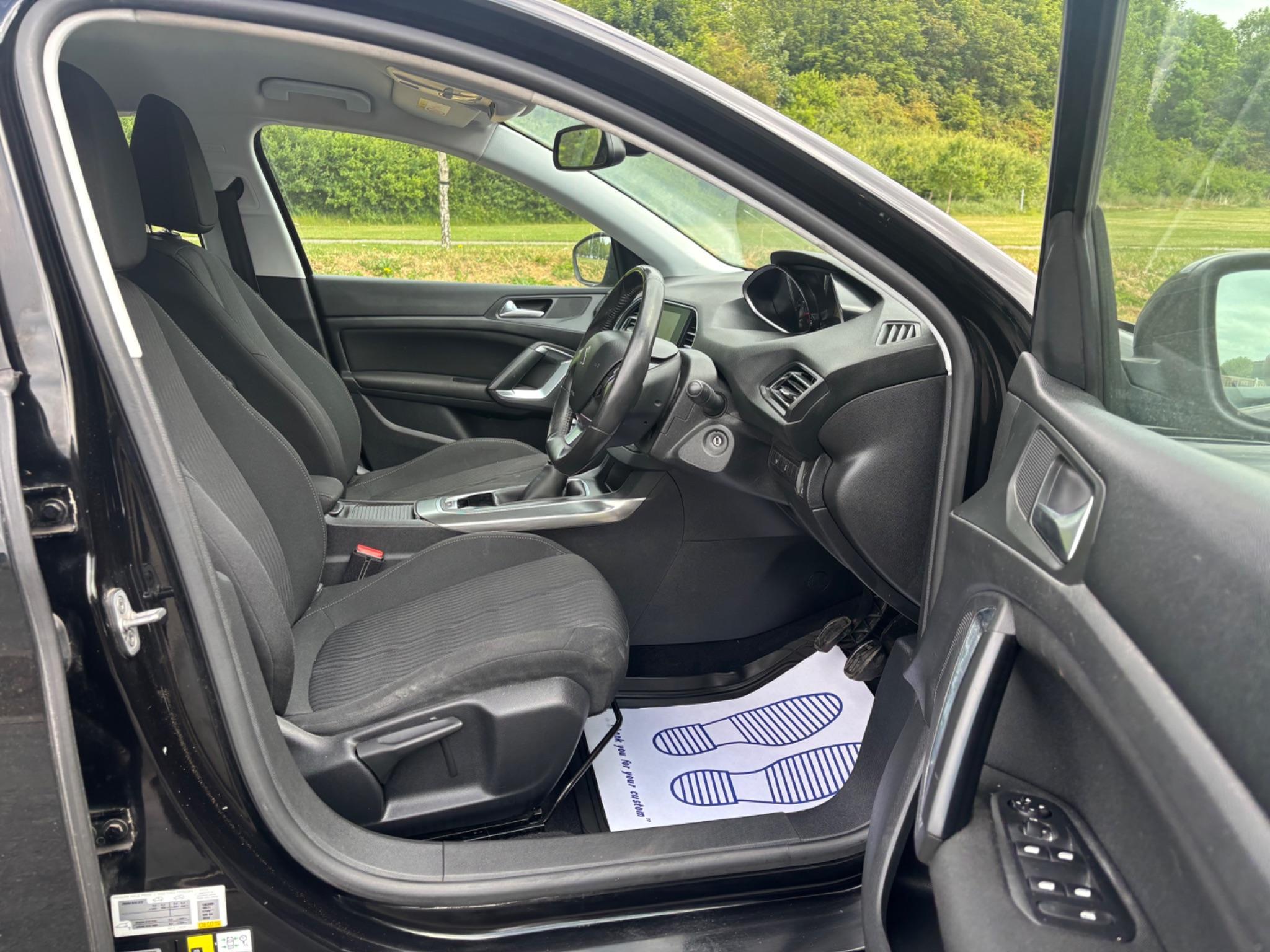 Peugeot 308 - Image 16