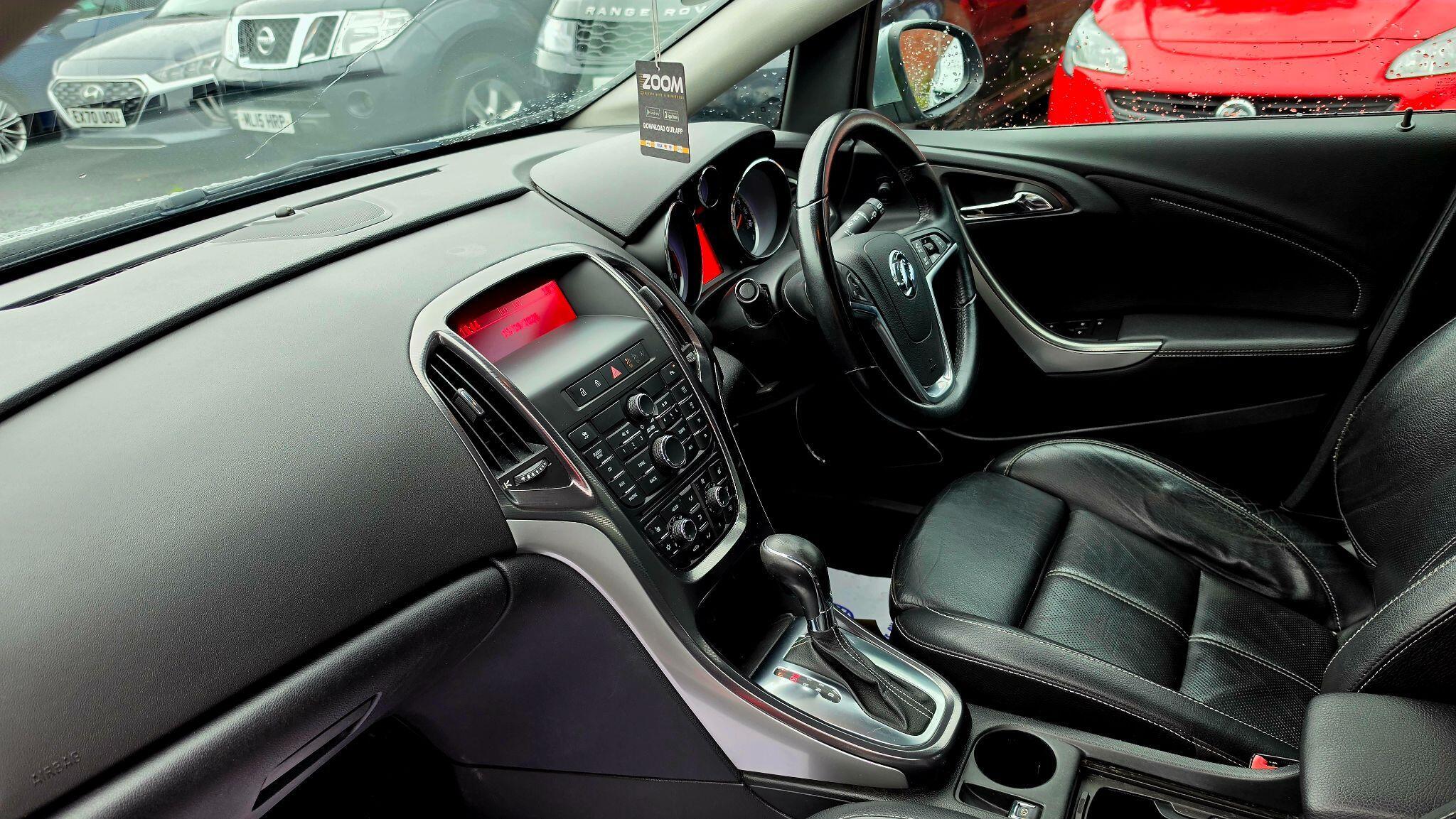 Vauxhall Astra - Image 13