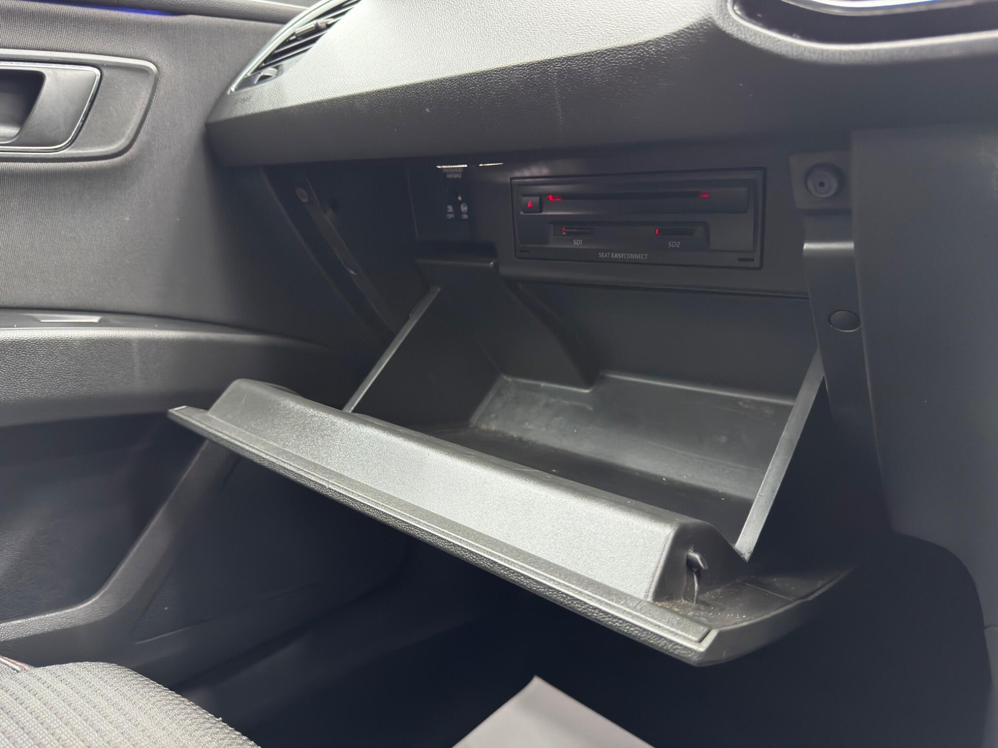 SEAT Leon - Image 32