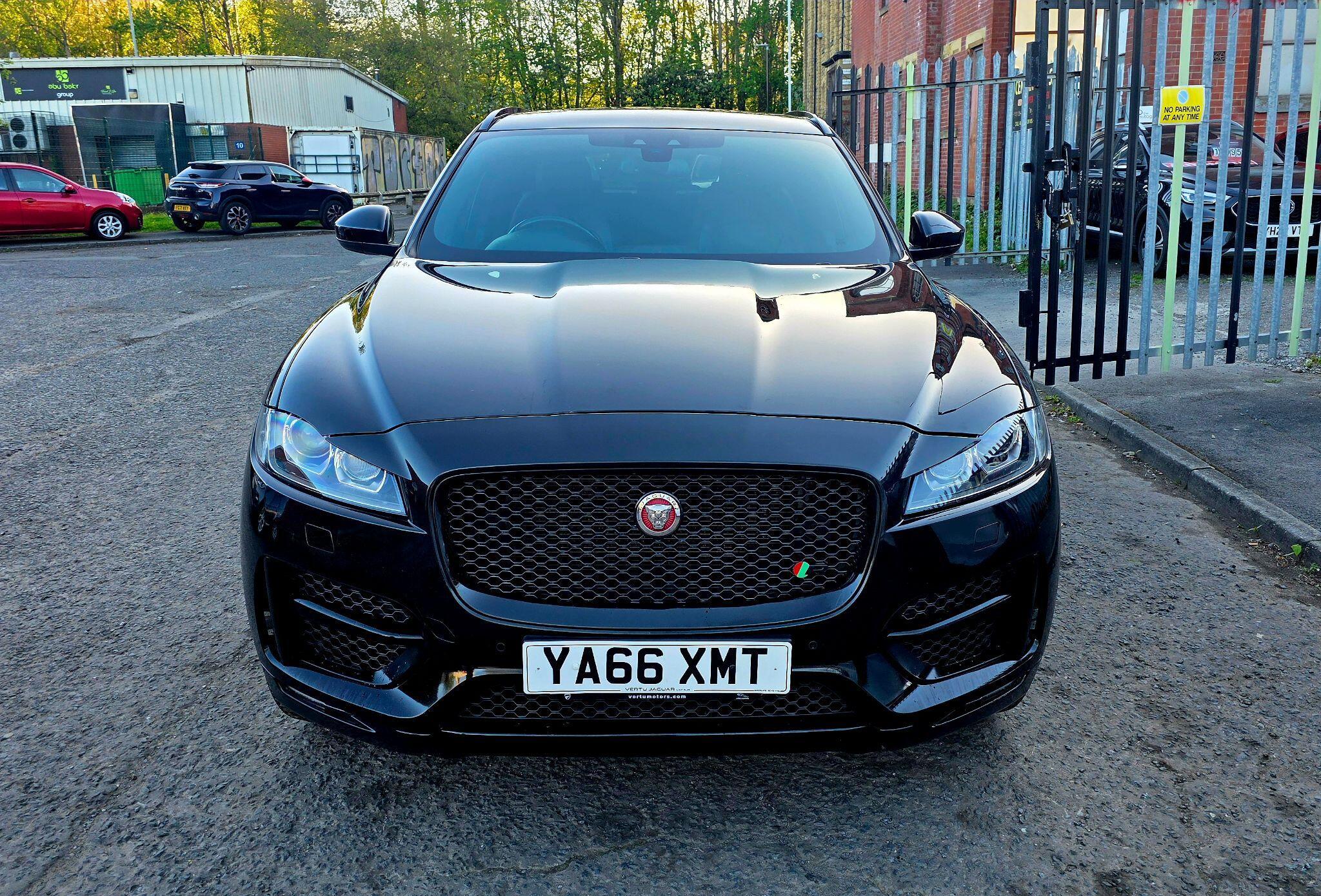 Jaguar F-Pace - Image 2